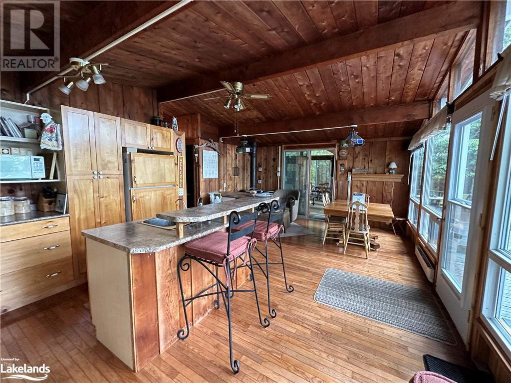 243 South River, Wallbridge, Ontario P0A 1G0 (25690640