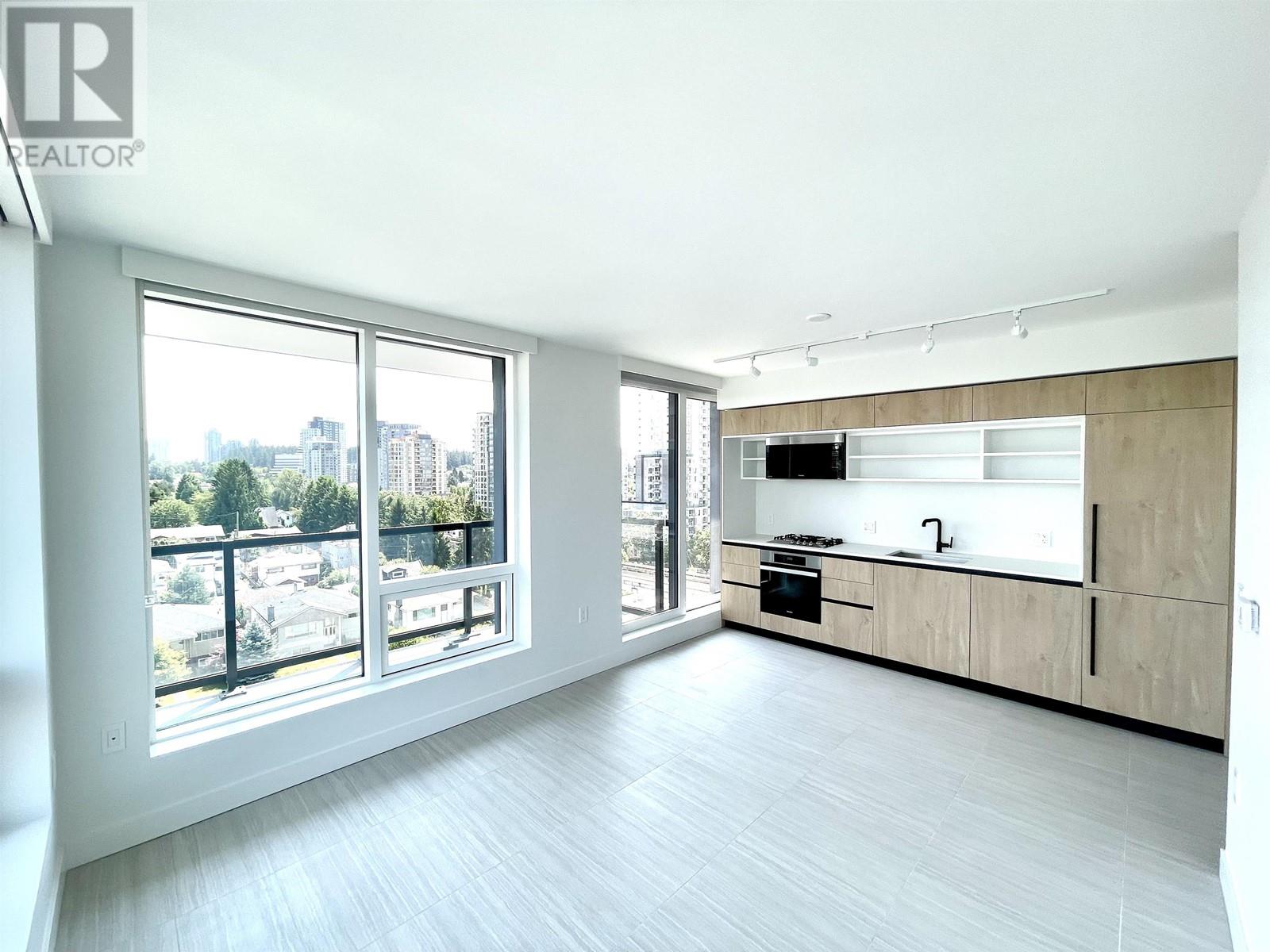 803 5058 Joyce Street, Vancouver, British Columbia  V5R 4G6 - Photo 2 - R2786459