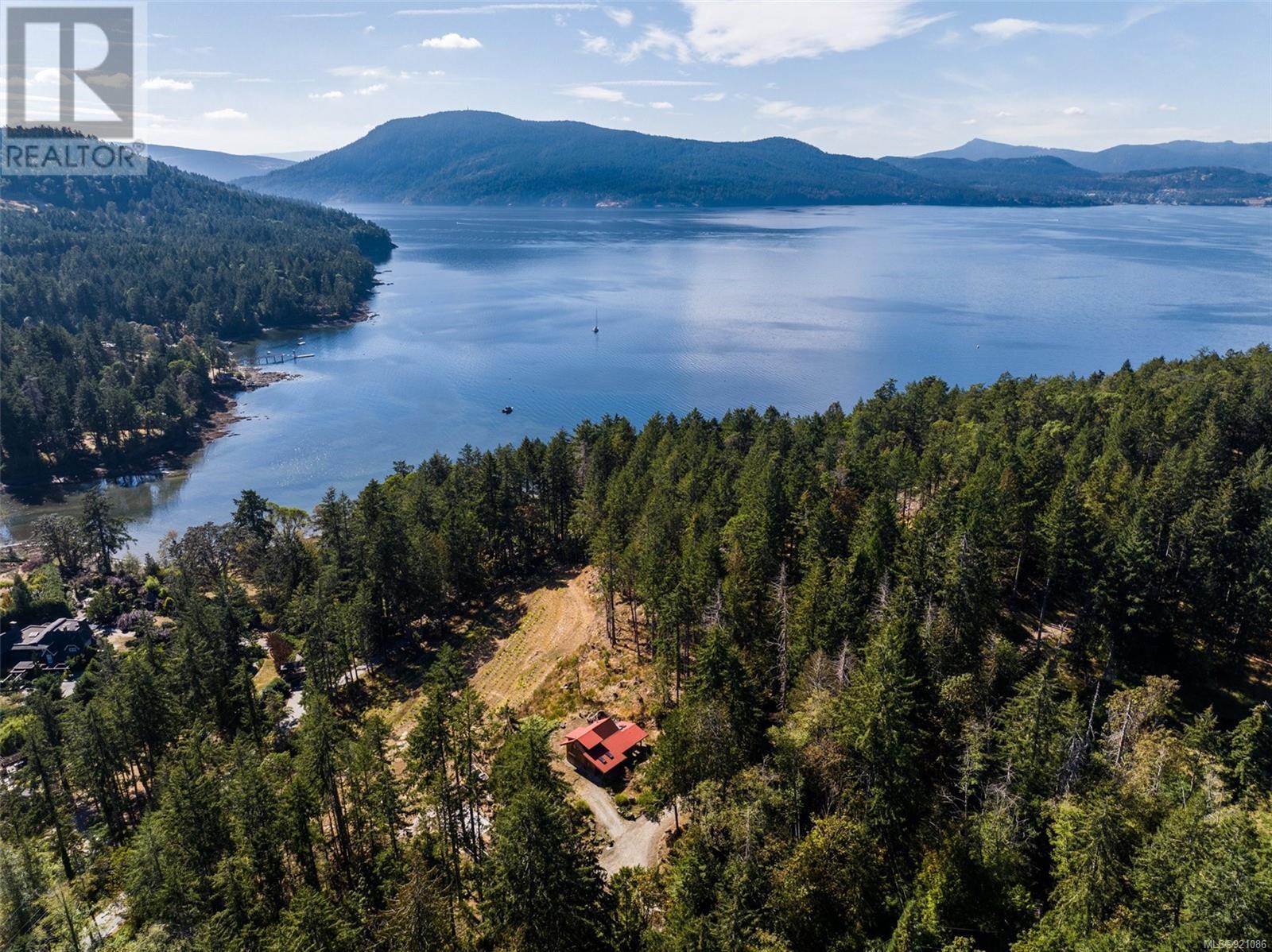 400 Baker Rd, salt spring, British Columbia