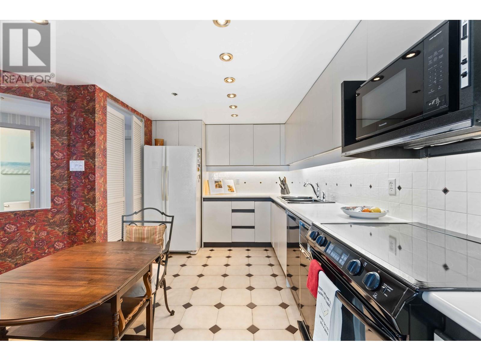 803 1470 Pennyfarthing Drive, Vancouver, British Columbia  V6J 4Y2 - Photo 9 - R2786519