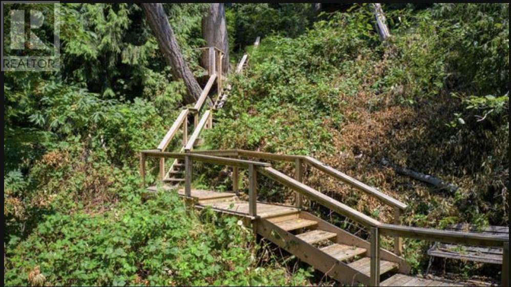 8141 Redrooffs Road, Halfmoon Bay, British Columbia  V7Z 1A7 - Photo 10 - R2786622