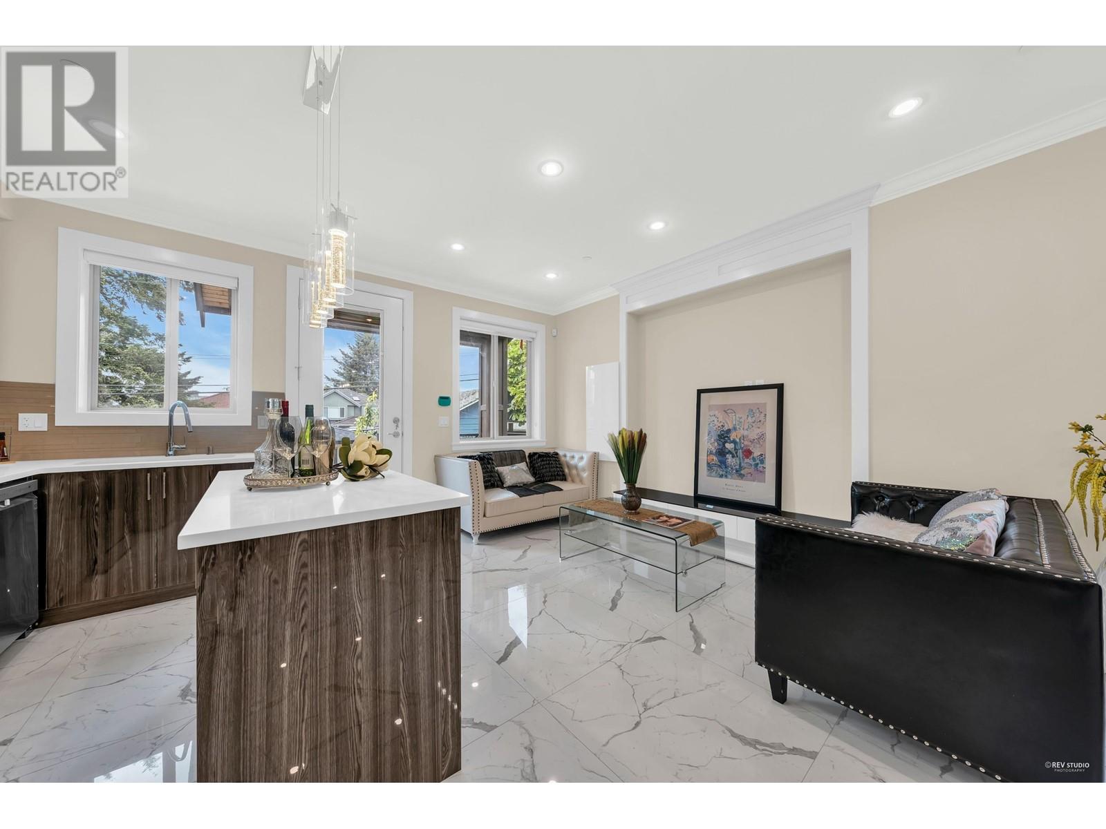 3596 Monmouth Avenue, Vancouver, British Columbia  V5R 5S2 - Photo 19 - R2784446