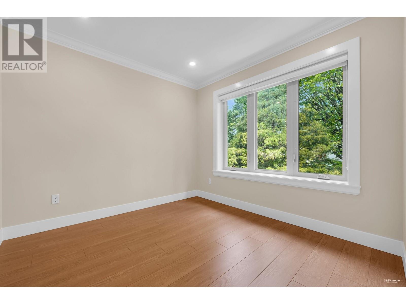 3596 Monmouth Avenue, Vancouver, British Columbia  V5R 5S2 - Photo 12 - R2784446