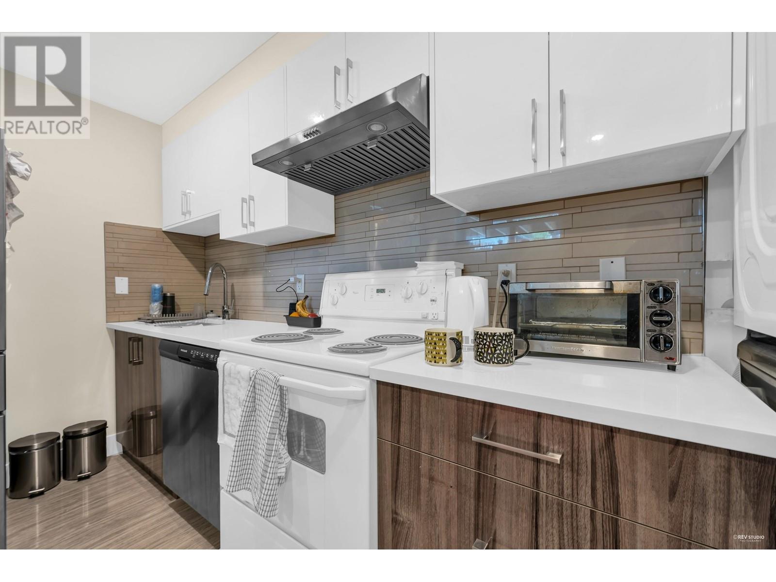 3596 Monmouth Avenue, Vancouver, British Columbia  V5R 5S2 - Photo 7 - R2784446