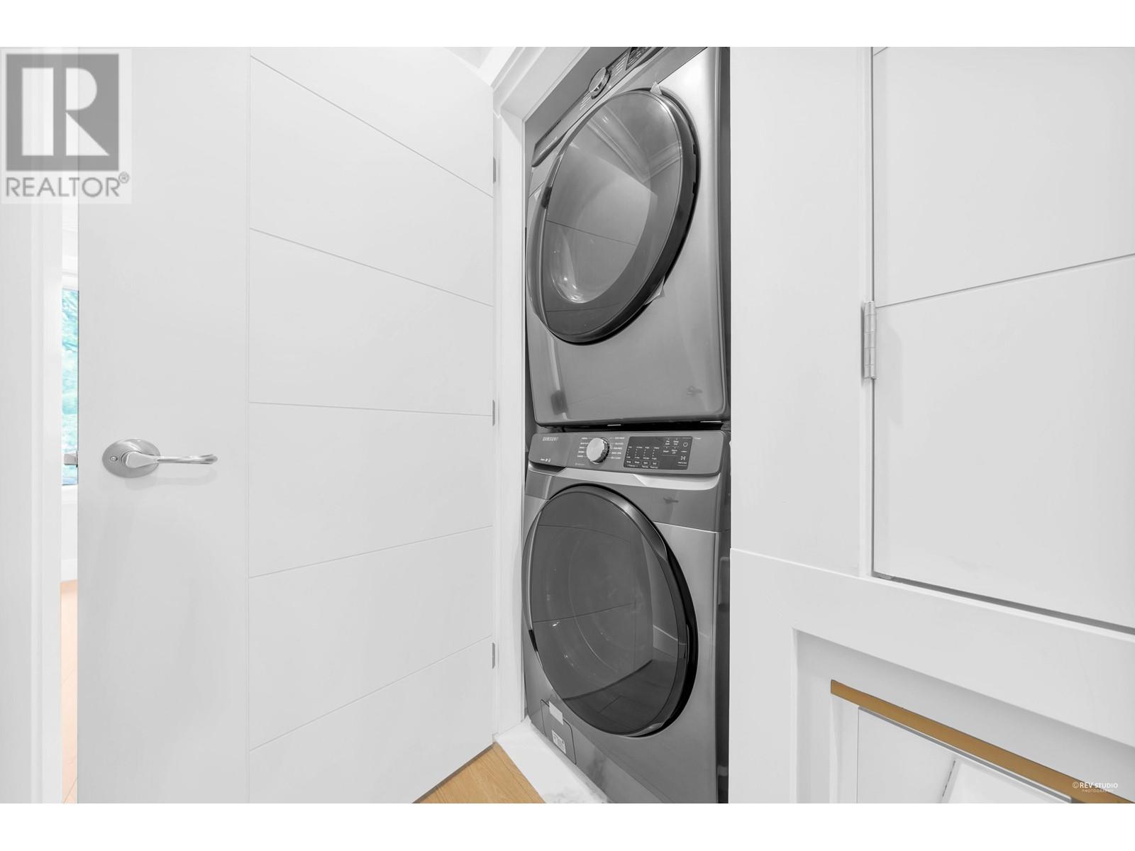 3596 Monmouth Avenue, Vancouver, British Columbia  V5R 5S2 - Photo 33 - R2784446