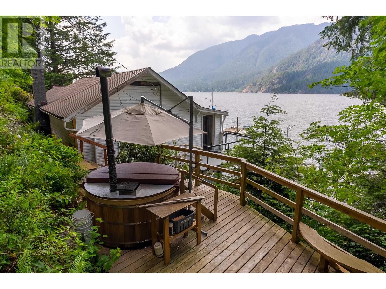 14 Buntzen Bay, North Vancouver, British Columbia  V0V 0V0 - Photo 19 - R2786727