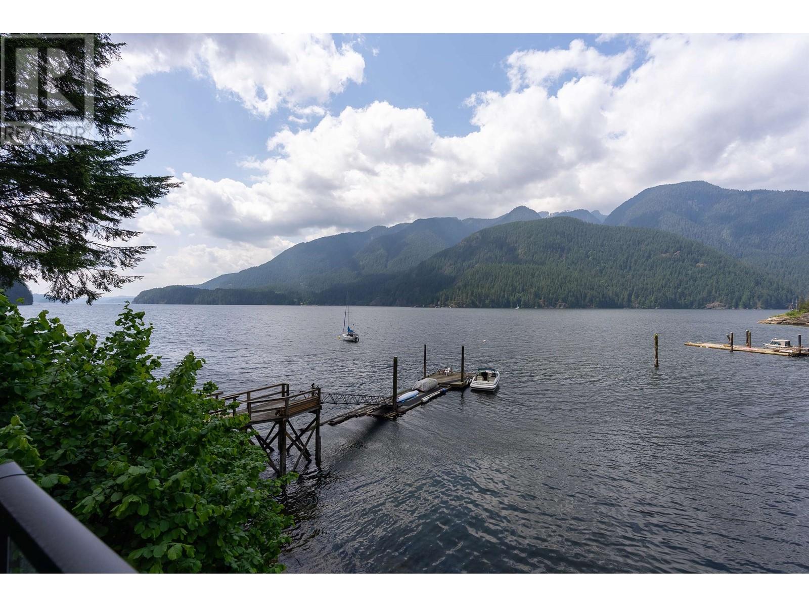 14 Buntzen Bay, North Vancouver, British Columbia  V0V 0V0 - Photo 31 - R2786727