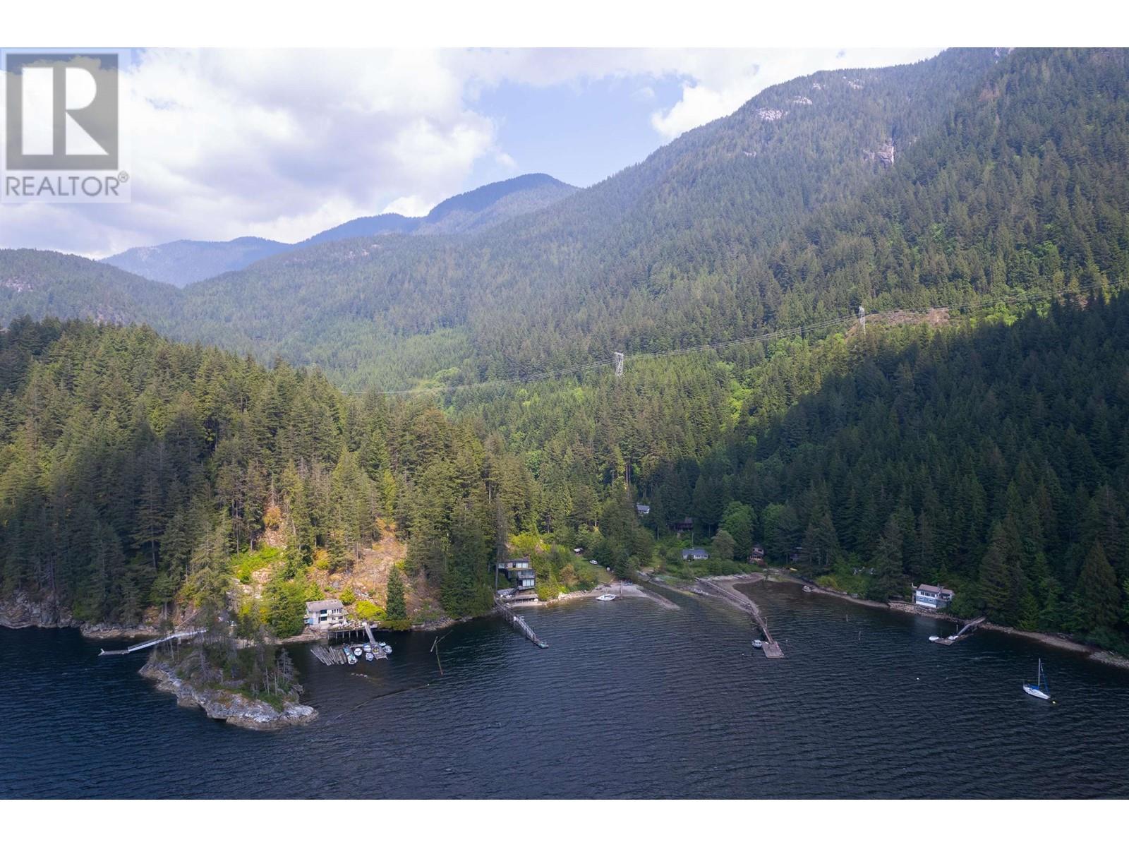 14 Buntzen Bay, North Vancouver, British Columbia  V0V 0V0 - Photo 33 - R2786727