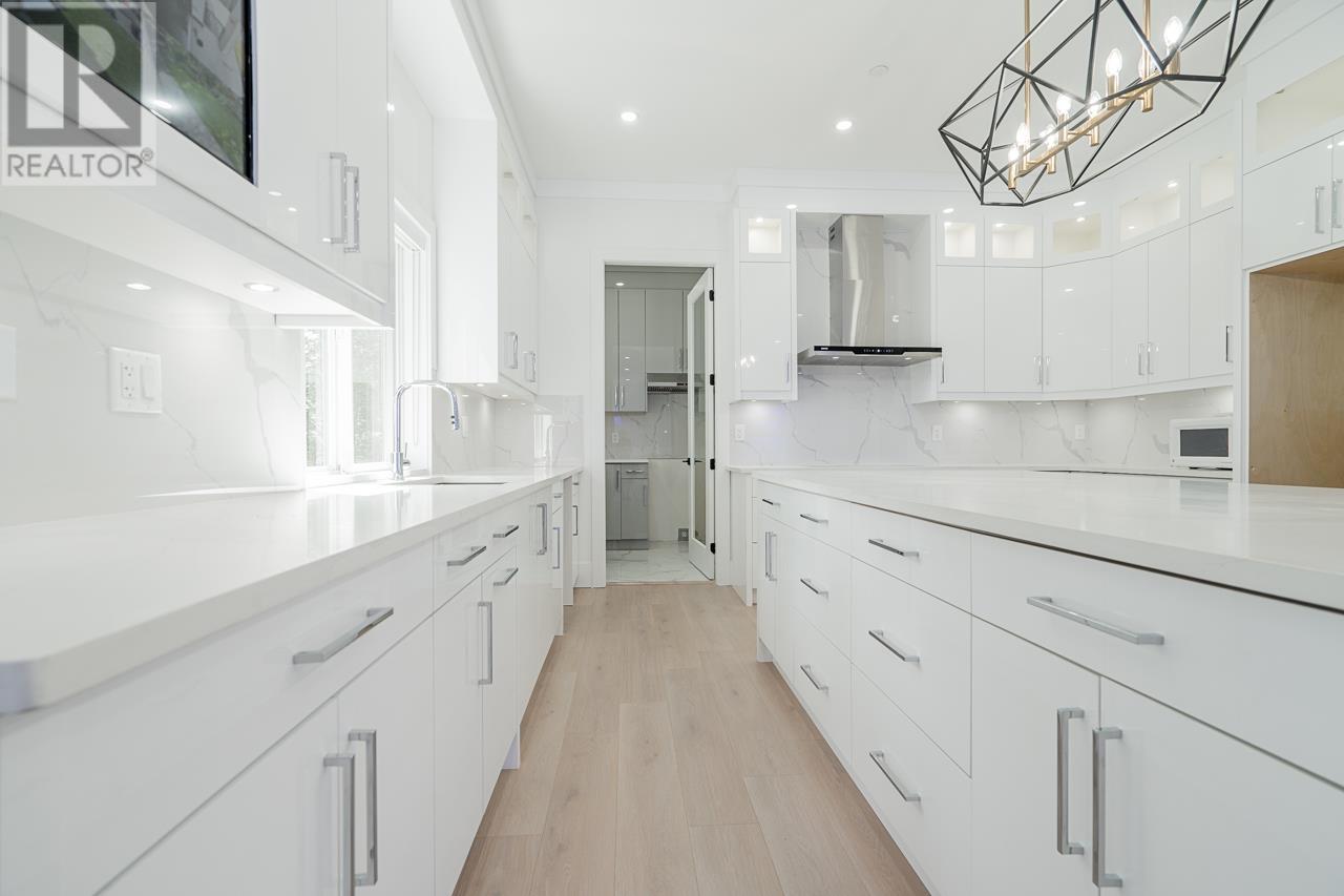 23692 131a Avenue, Maple Ridge, British Columbia  V4R 0J1 - Photo 11 - R2785983