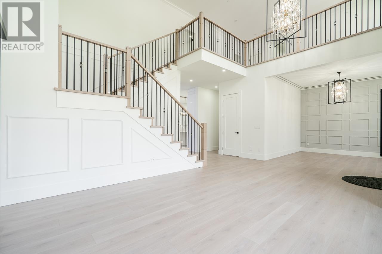 23692 131a Avenue, Maple Ridge, British Columbia  V4R 0J1 - Photo 2 - R2785983