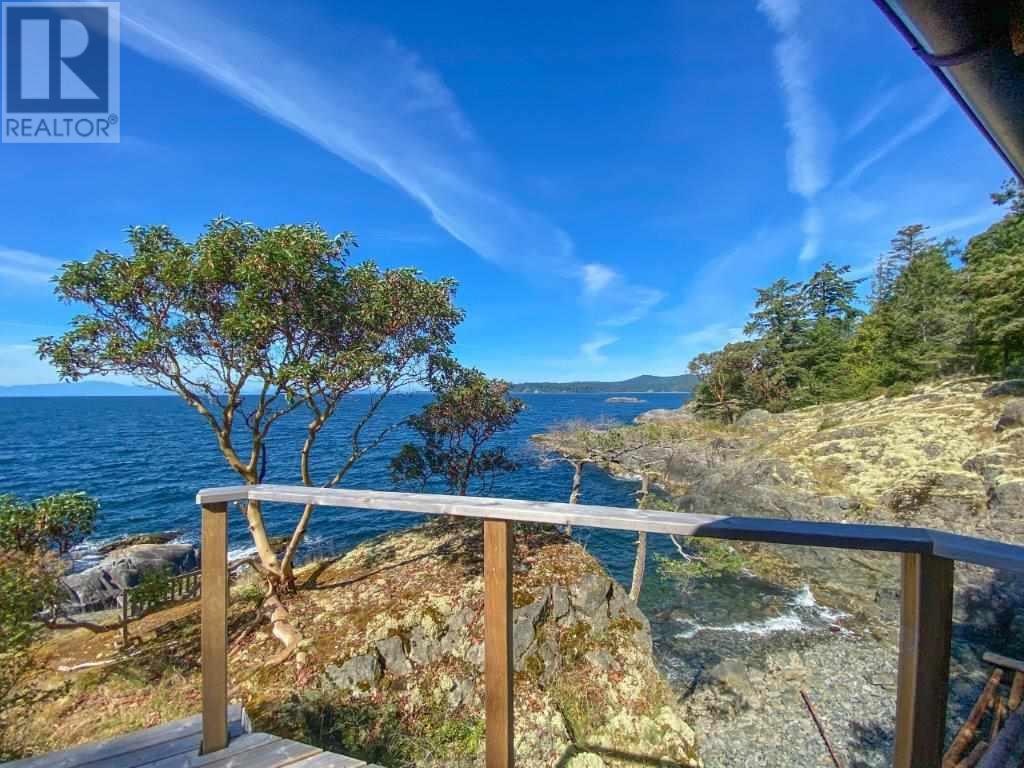 West Trail Island, Halfmoon Bay, British Columbia  V0V 0V0 - Photo 6 - R2786876