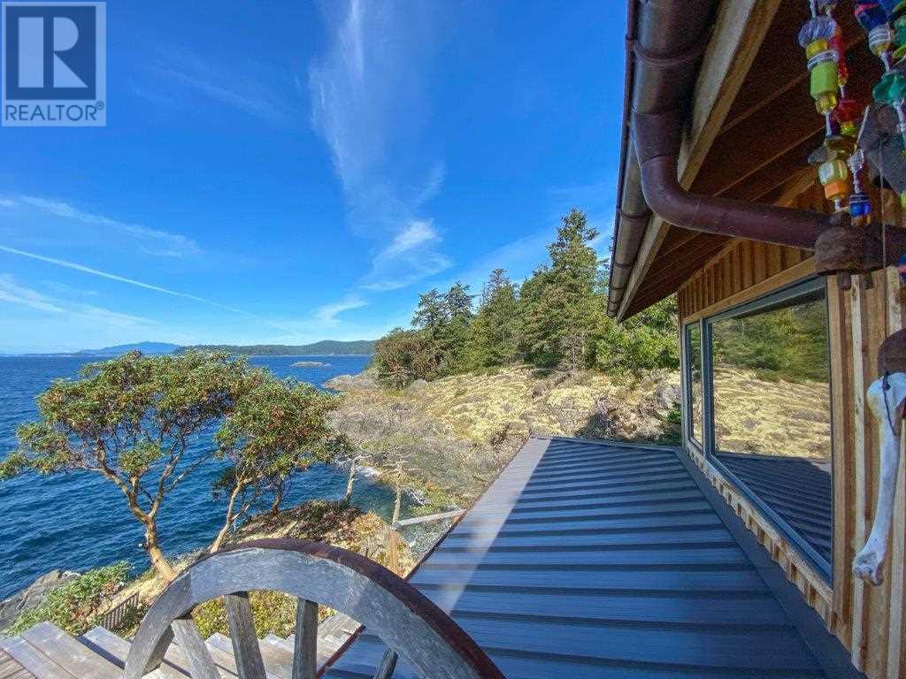 West Trail Island, Halfmoon Bay, British Columbia  V0V 0V0 - Photo 8 - R2786876