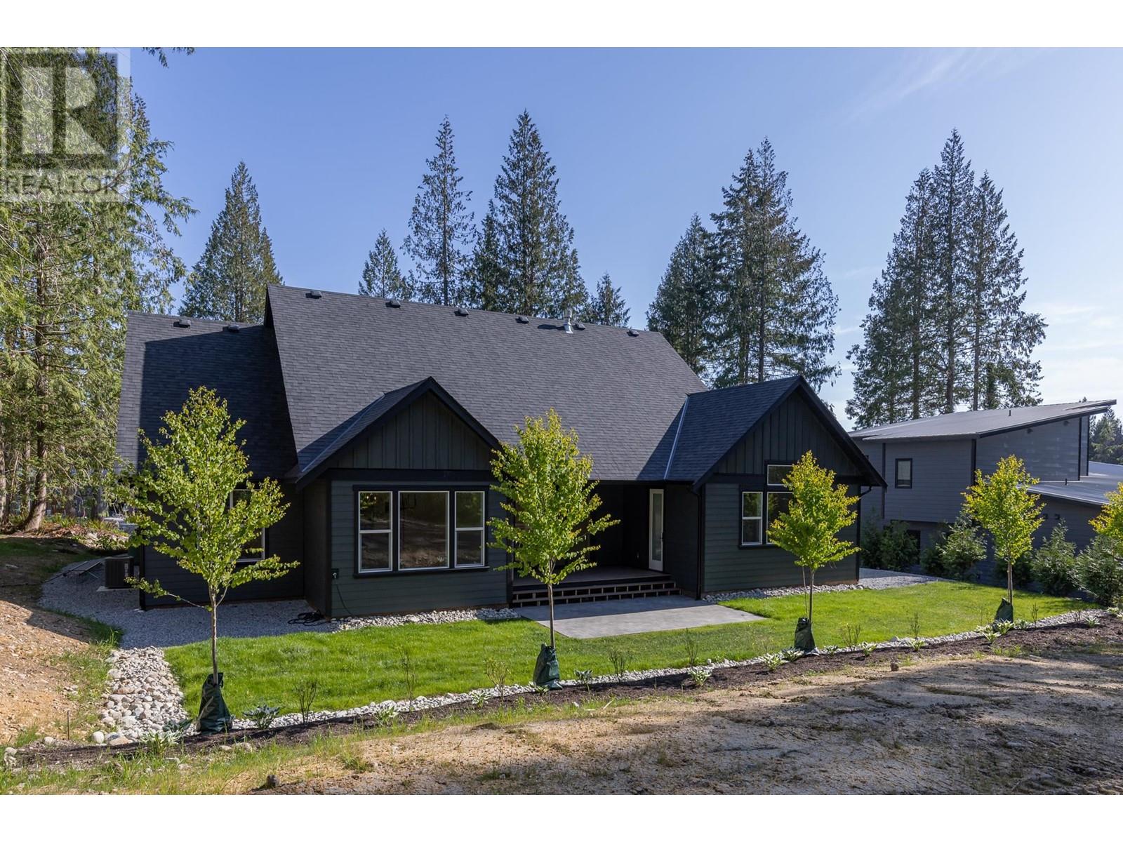 3010 Green Way, Roberts Creek, British Columbia  V0N 2W0 - Photo 32 - R2786927