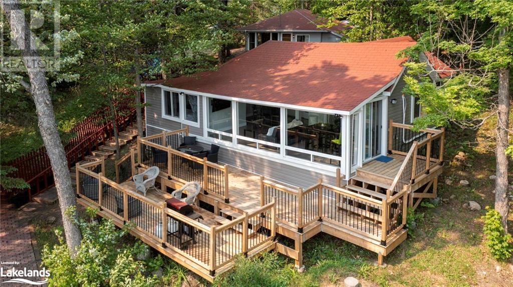 4 A & B Starratt Road, Burk's Falls, Ontario P0A 1C0 (25699182