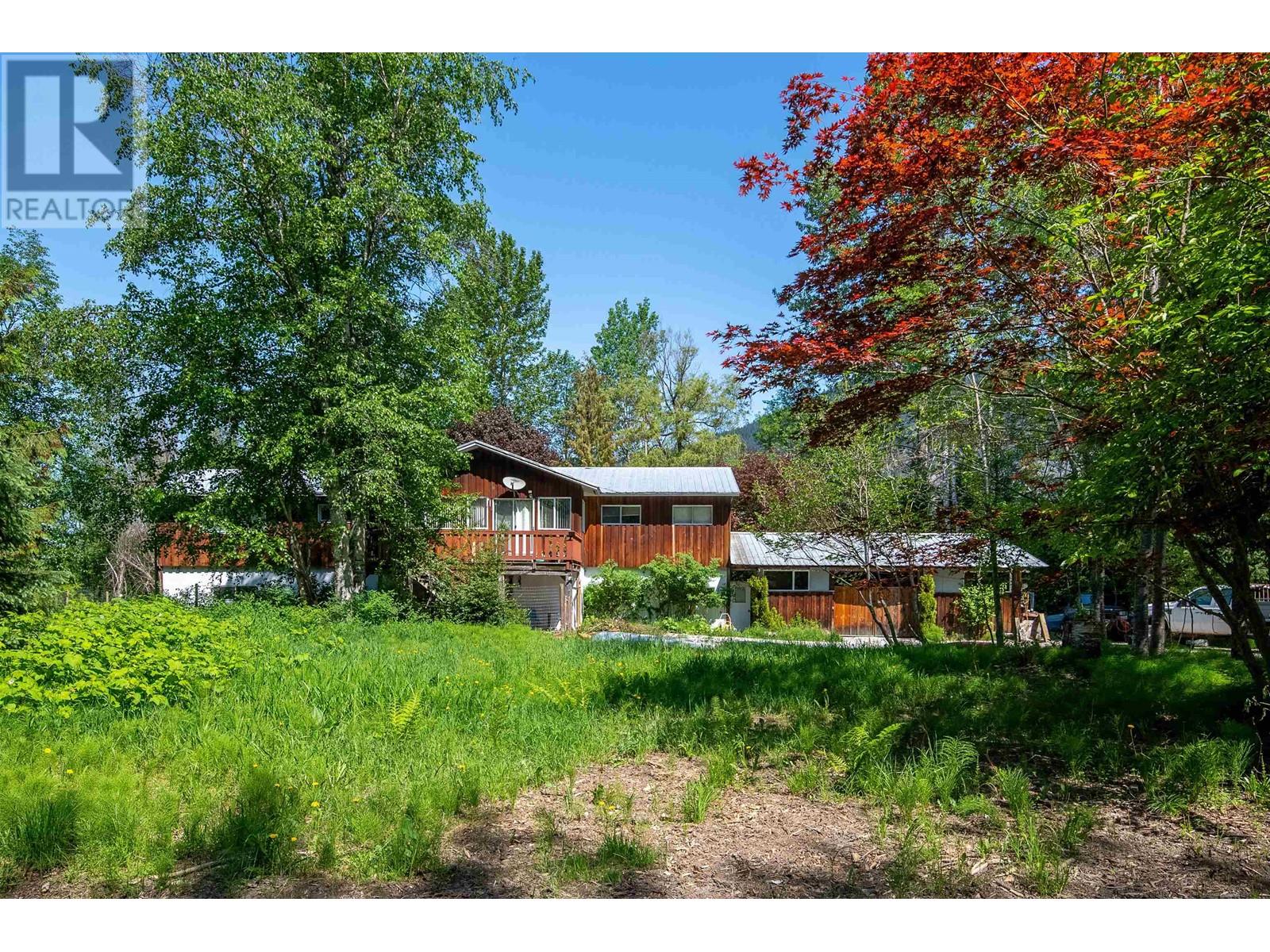 7471 Urdal Road, Pemberton, British Columbia  V0N 2L1 - Photo 8 - R2786898
