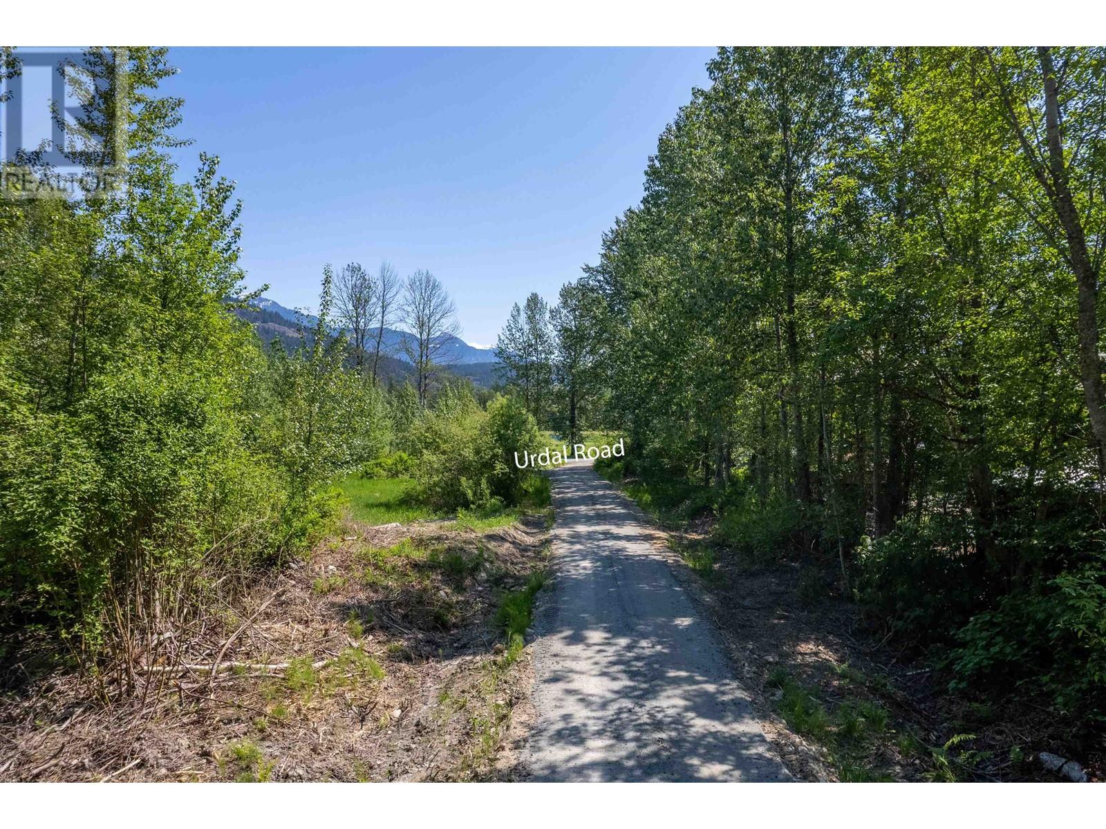 7471 Urdal Road, Pemberton, British Columbia  V0N 2L1 - Photo 12 - R2786898