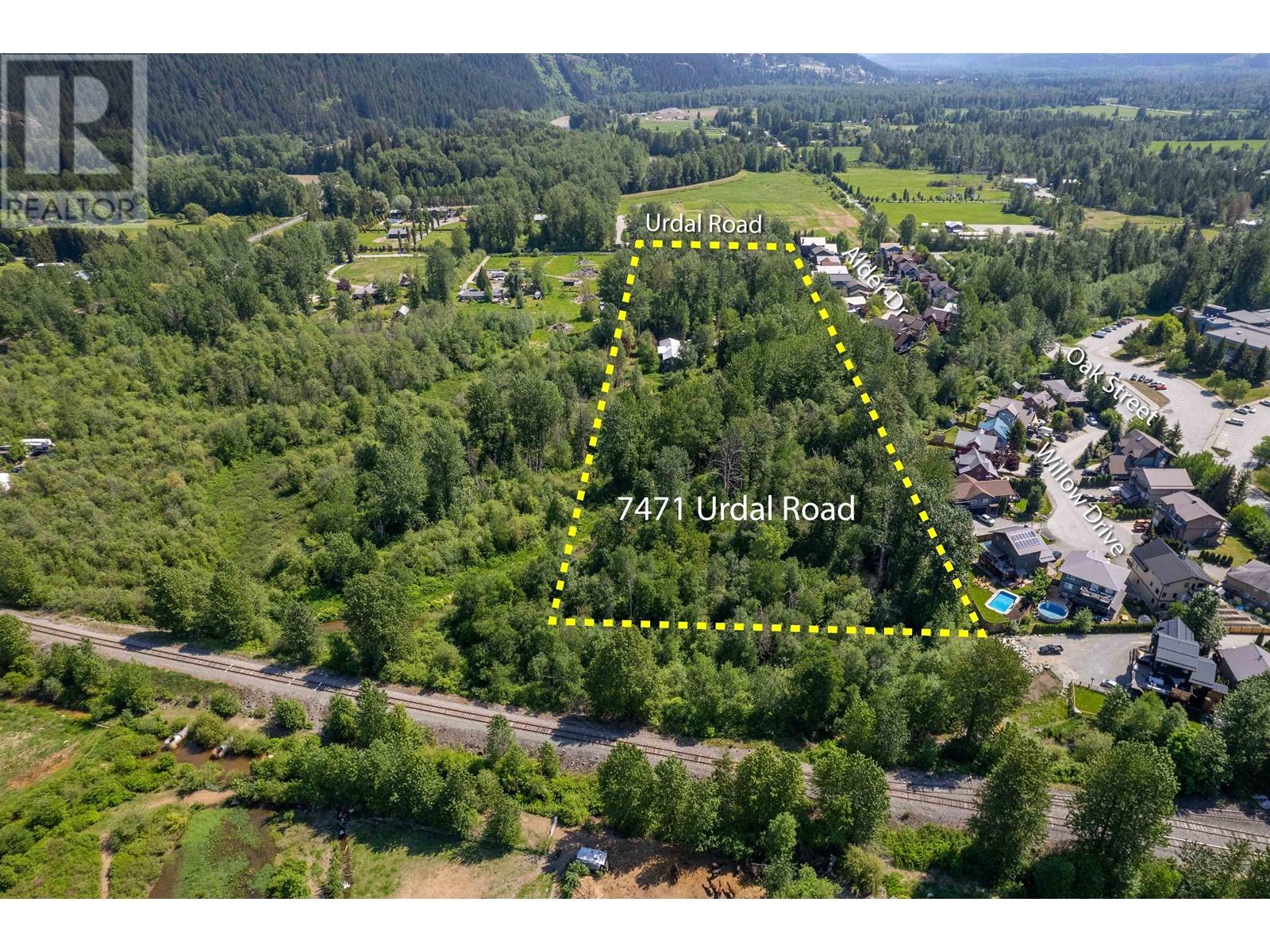 7471 Urdal Road, Pemberton, British Columbia  V0N 2L1 - Photo 5 - R2786898