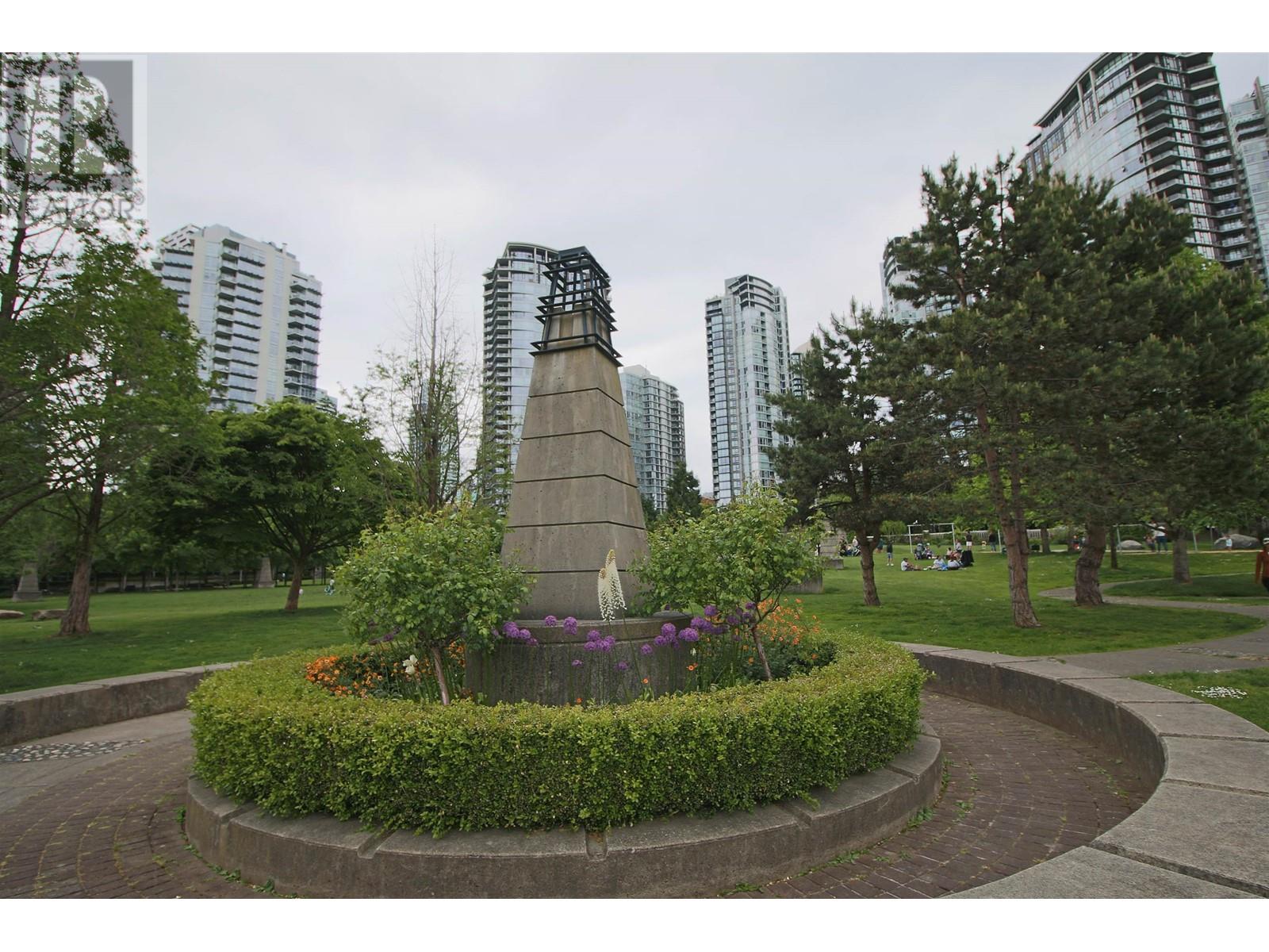 803 1495 Richards Street, Vancouver, British Columbia  V6Z 3E3 - Photo 3 - R2778307