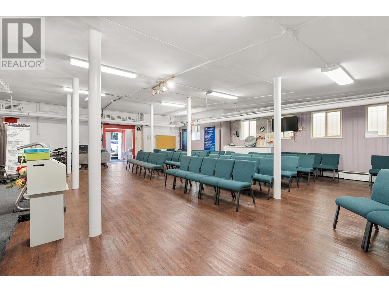 1105 Sixth Avenue, New Westminster, British Columbia  V3M 2B7 - Photo 19 - R2782618