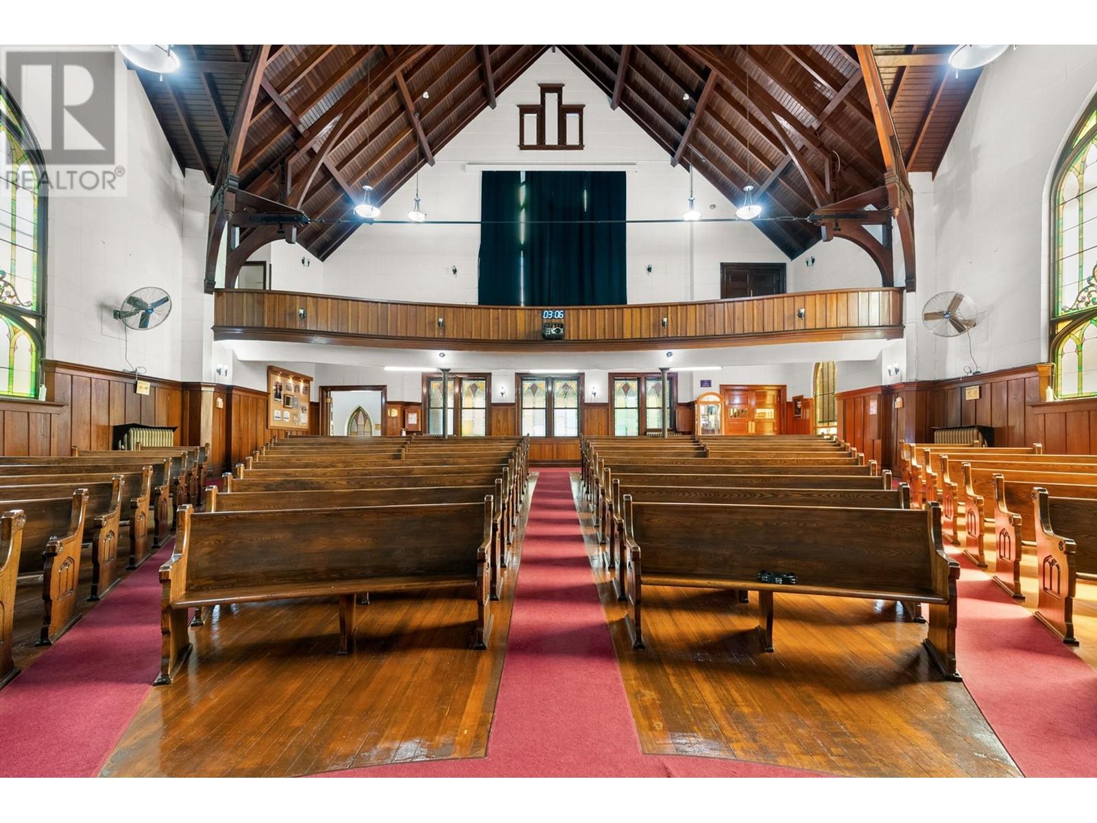 1105 Sixth Avenue, New Westminster, British Columbia  V3M 2B7 - Photo 9 - R2782618