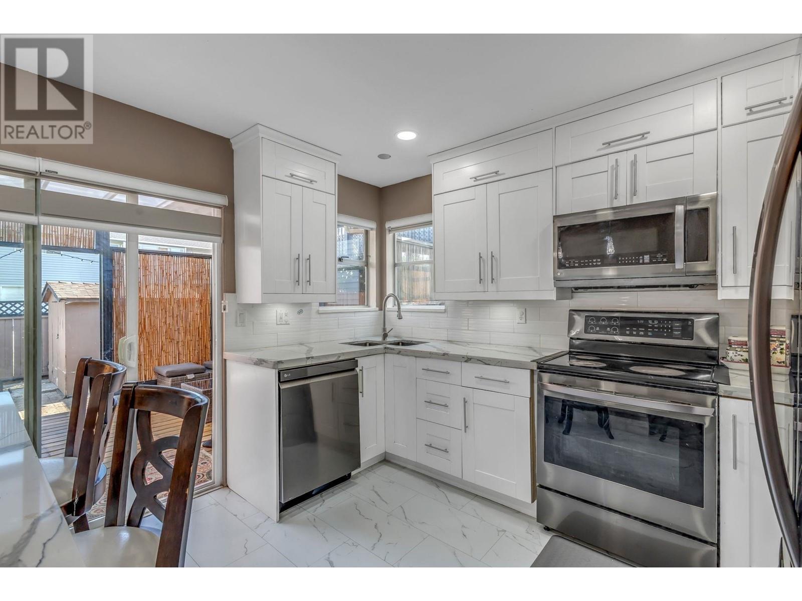 21516 Dewdney Trunk Road, Maple Ridge, British Columbia  V2X 3G4 - Photo 16 - R2785782