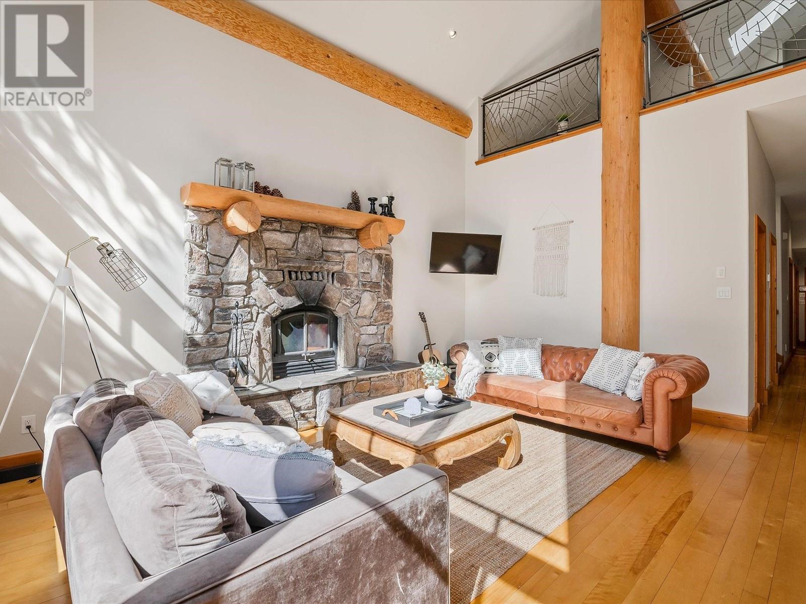 8148 Muirfield Crescent, Whistler, British Columbia  V0N 1B8 - Photo 7 - R2787086