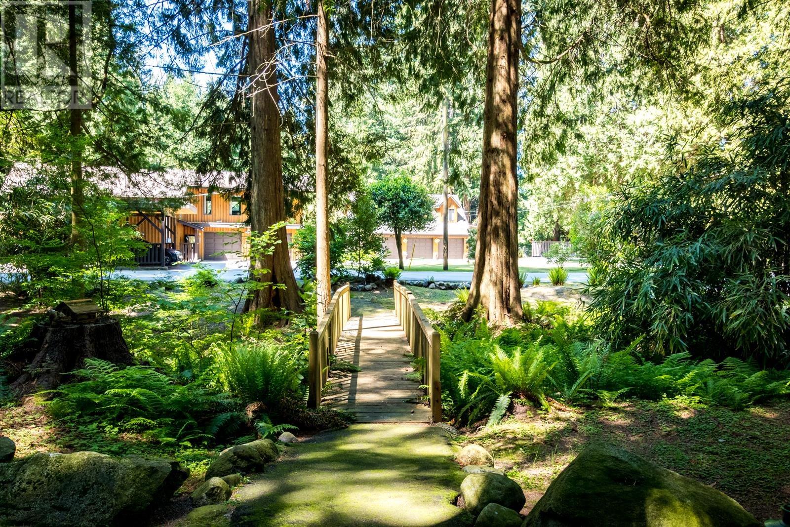 1371 Sunshine Coast Highway, Gibsons, British Columbia  V0N 1V5 - Photo 26 - R2787102