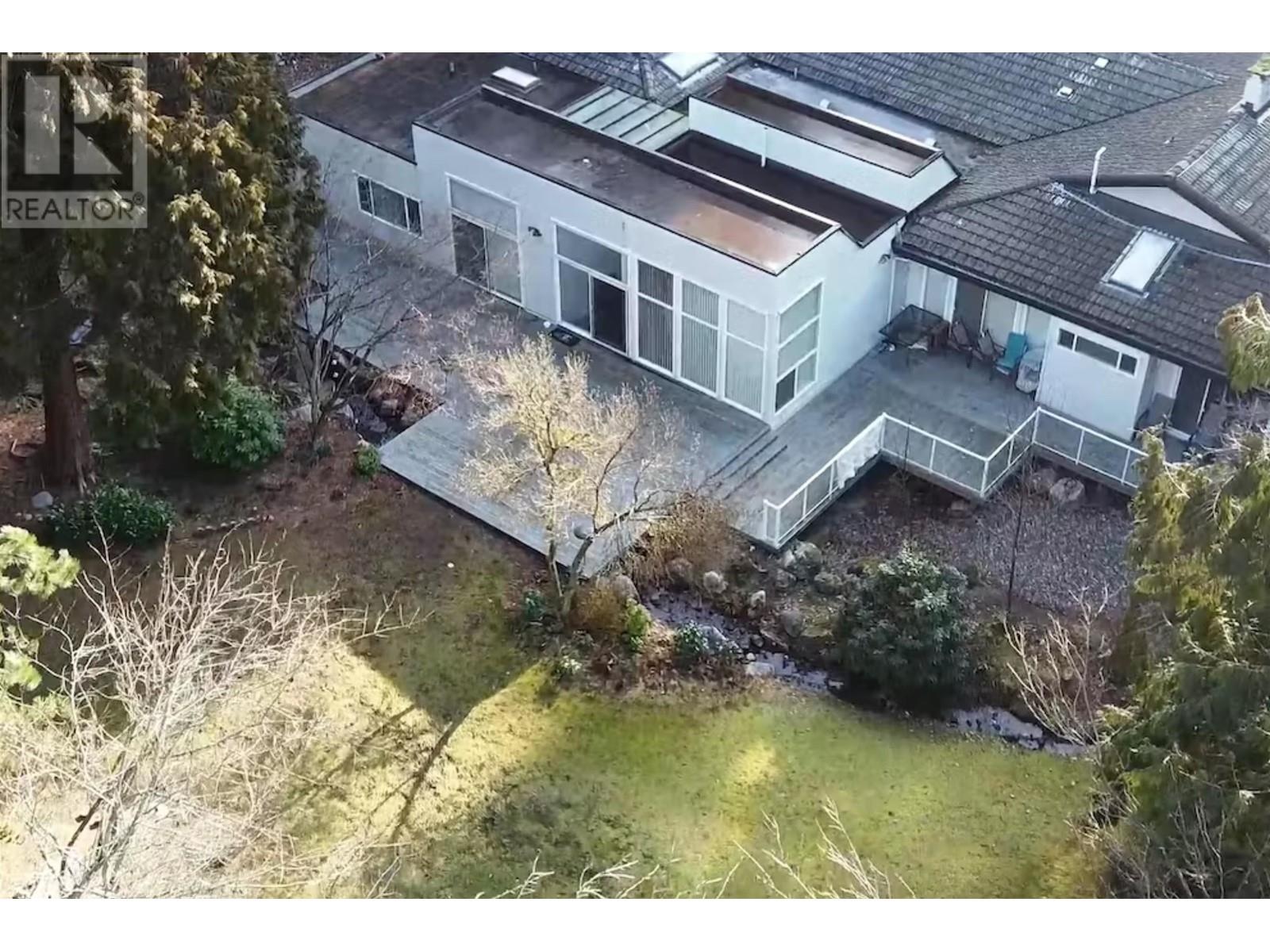 437 Southborough Drive, West Vancouver, British Columbia  V7S 1M3 - Photo 3 - R2786565
