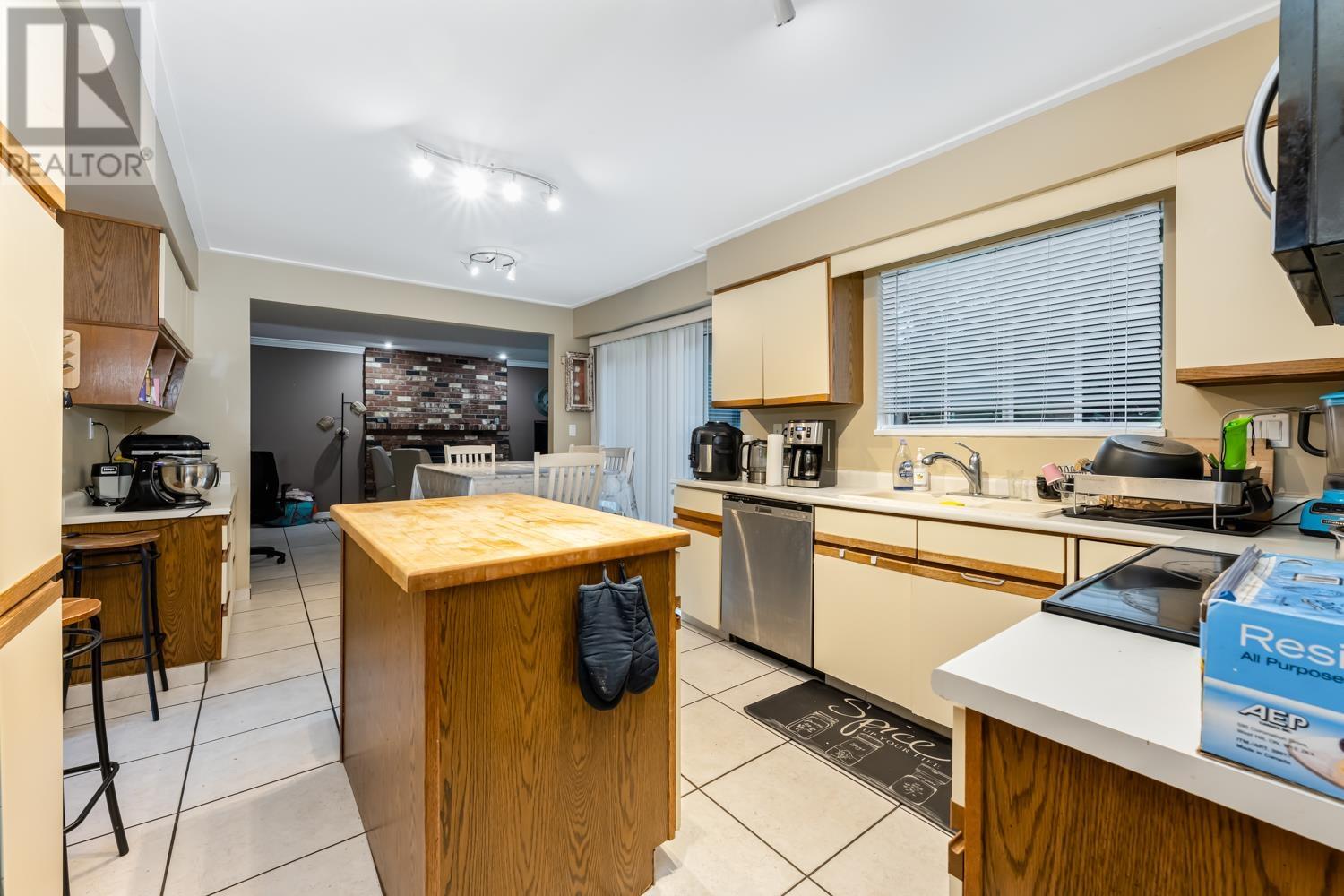 4680 Camlann Court, Richmond, British Columbia  V7C 4S1 - Photo 10 - R2786934