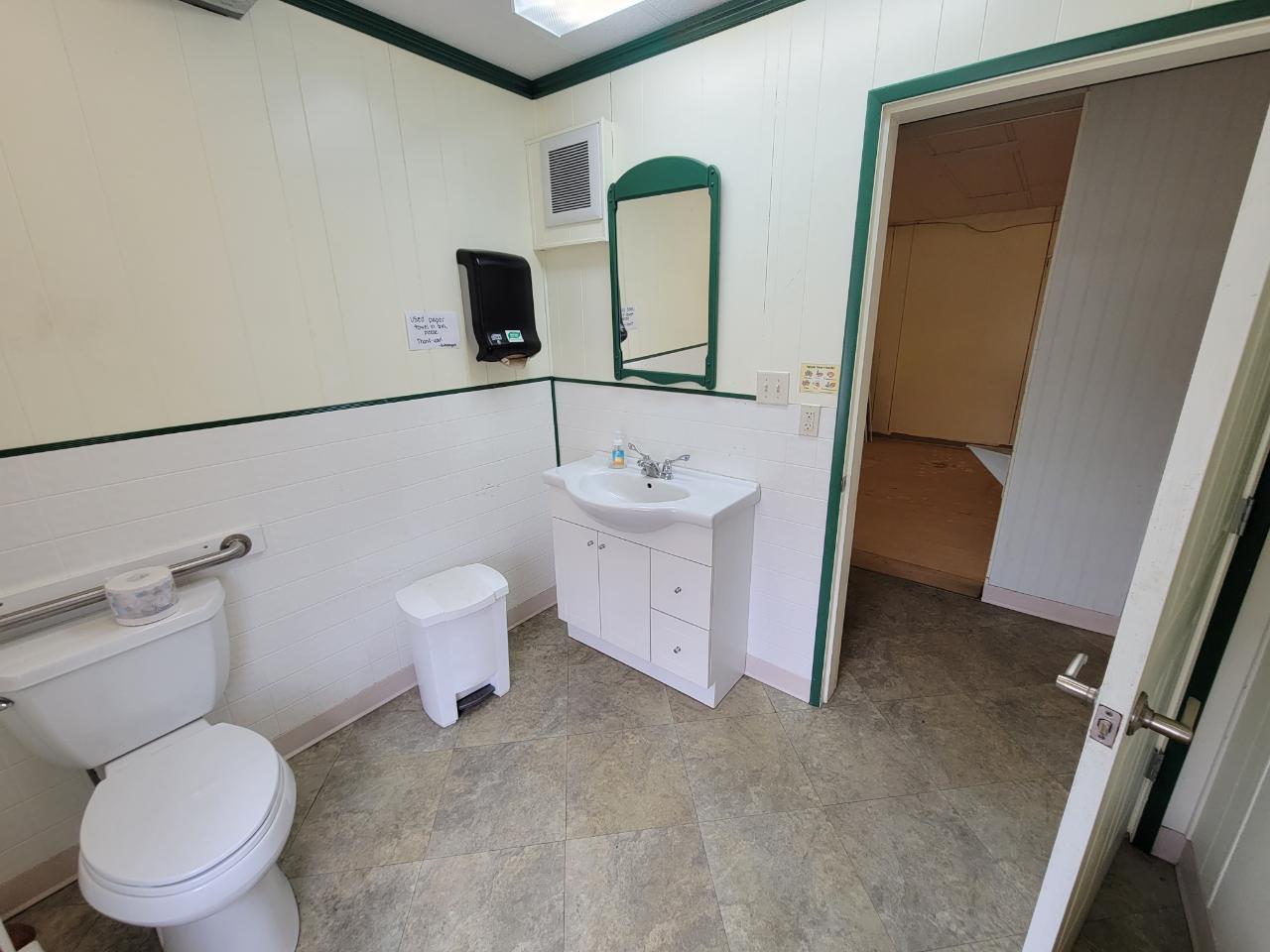 316 6th Avenue, New Denver, British Columbia  V0G 1S0 - Photo 9 - 2471375