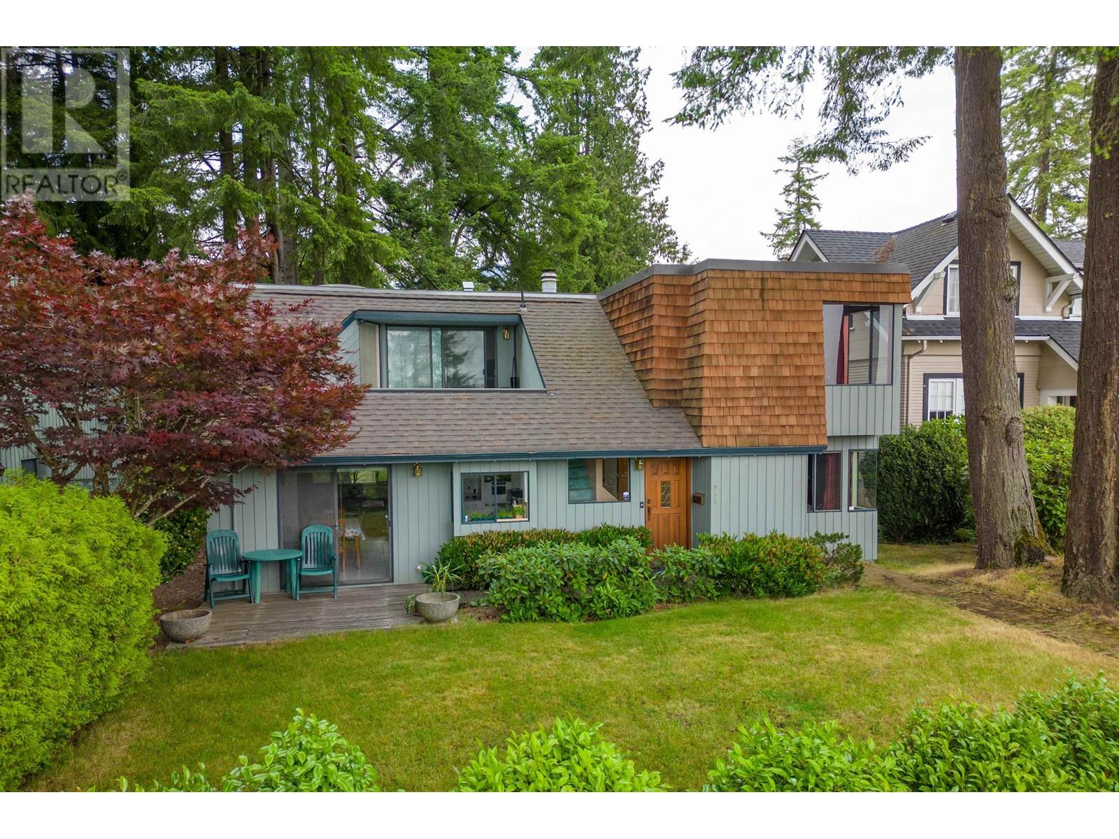 878 Cumberland Crescent, North Vancouver, British Columbia  V7P 1Y4 - Photo 33 - R2787072