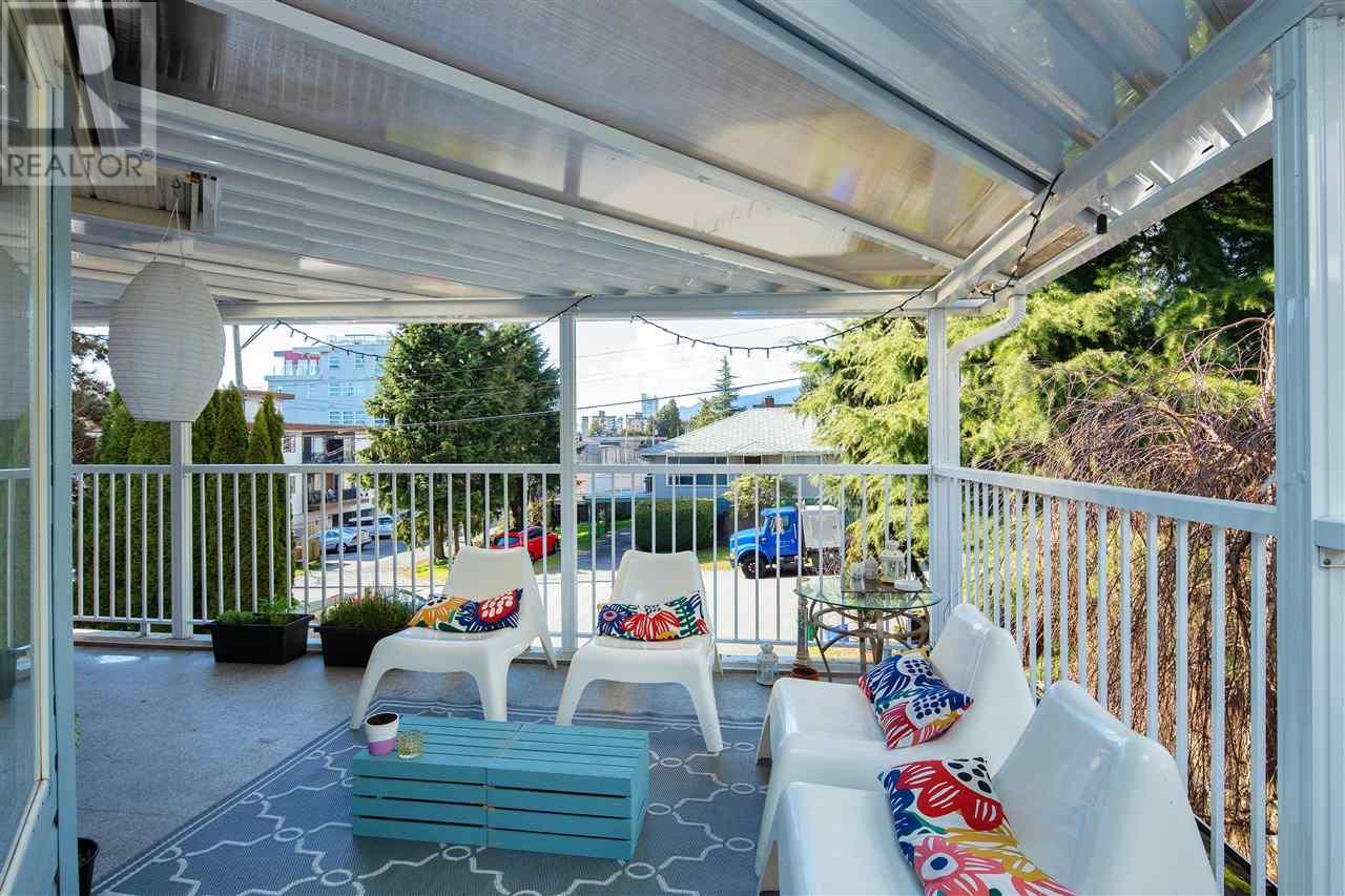 332 St. Patricks Avenue, North Vancouver, British Columbia  V7L 4S9 - Photo 11 - R2787545