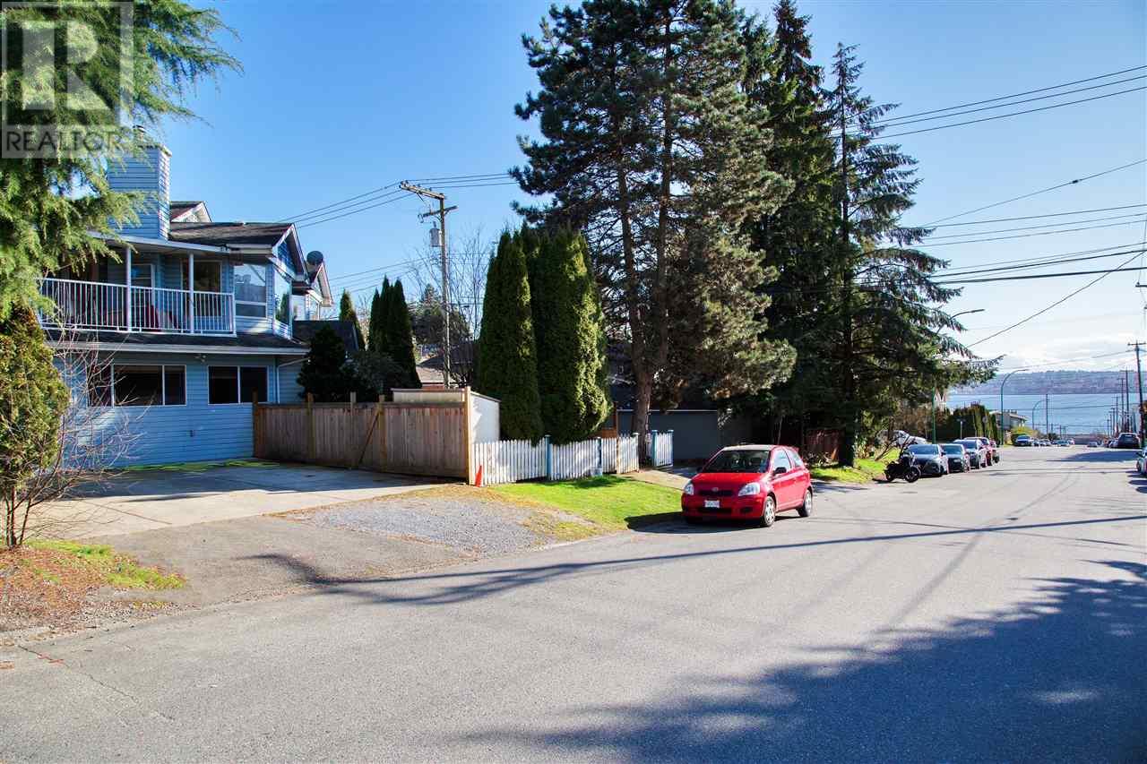 332 St. Patricks Avenue, North Vancouver, British Columbia  V7L 4S9 - Photo 15 - R2787545