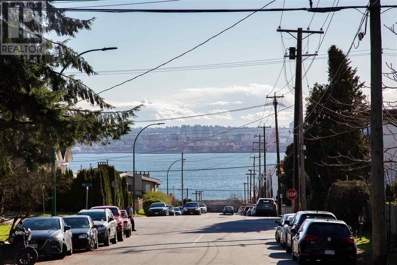 332 St. Patricks Avenue, North Vancouver, British Columbia  V7L 4S9 - Photo 16 - R2787545