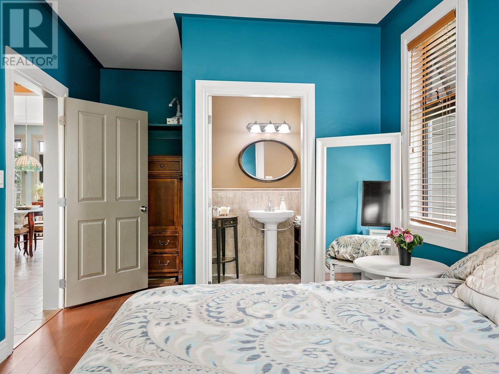 924 Thistle Place, Britannia Beach, British Columbia  V8B 1J2 - Photo 26 - R2787154