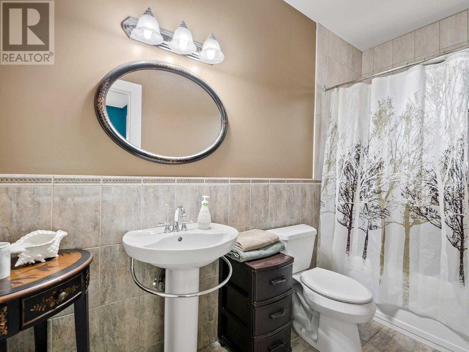 924 Thistle Place, Britannia Beach, British Columbia  V8B 1J2 - Photo 27 - R2787154