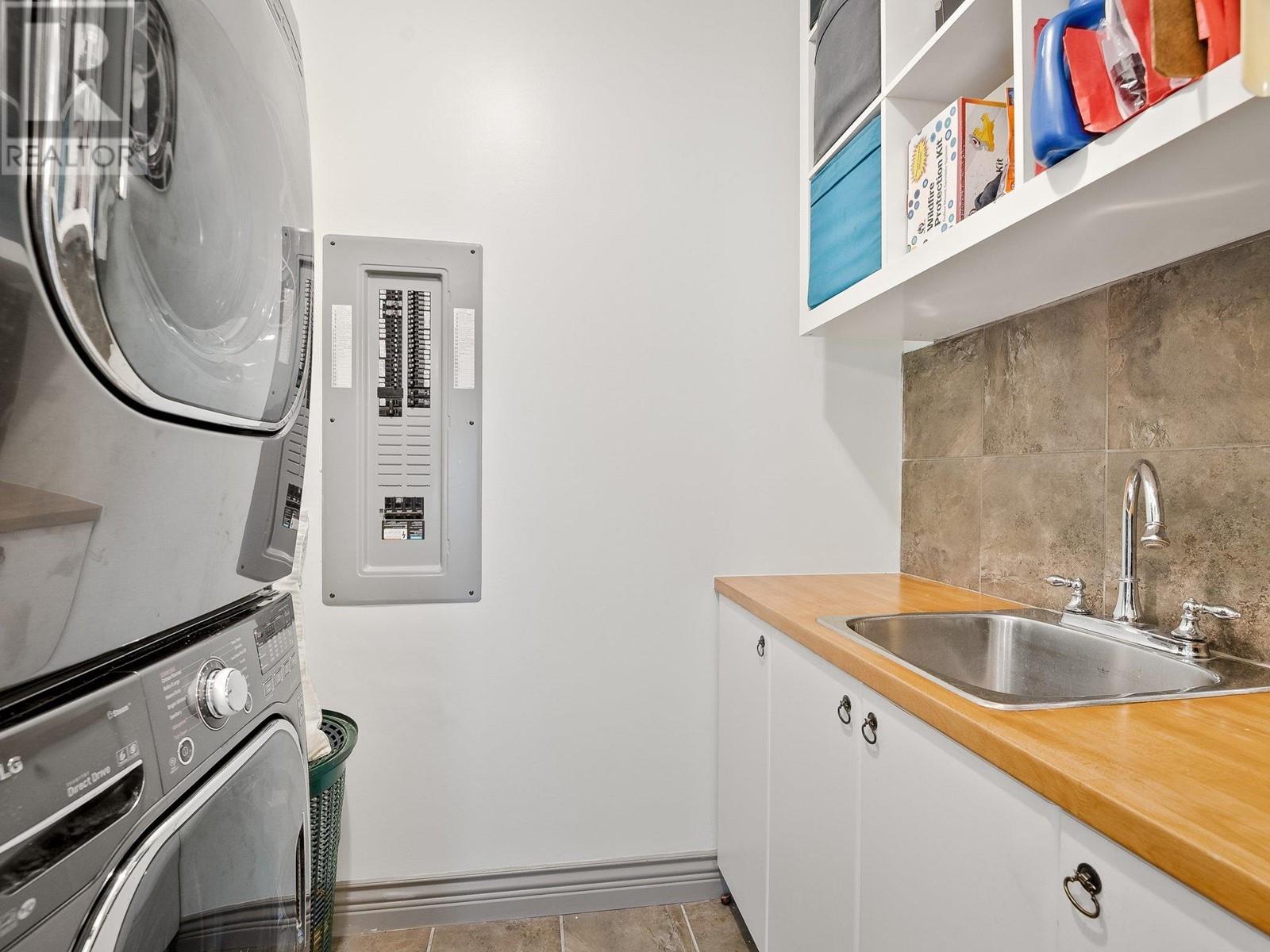 924 Thistle Place, Britannia Beach, British Columbia  V8B 1J2 - Photo 31 - R2787154