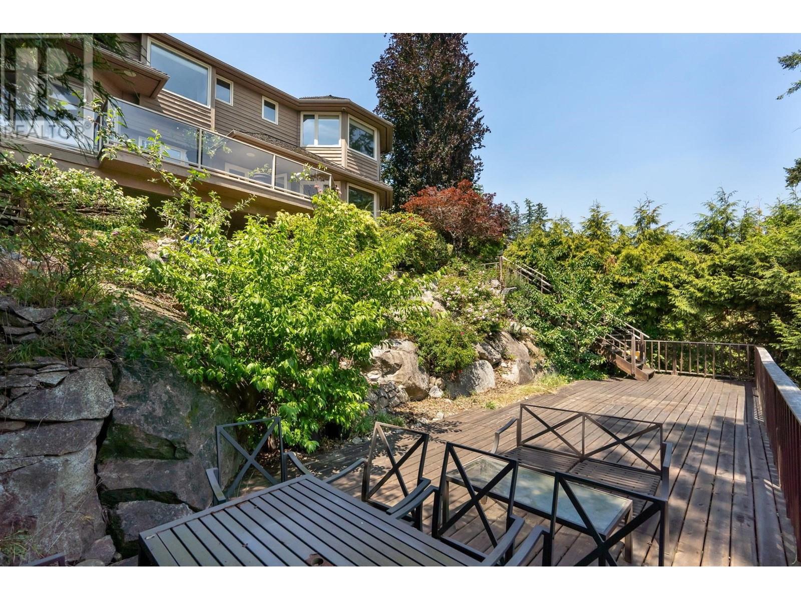 4882 Vista Place, West Vancouver, British Columbia  V7W 3E7 - Photo 39 - R2787273