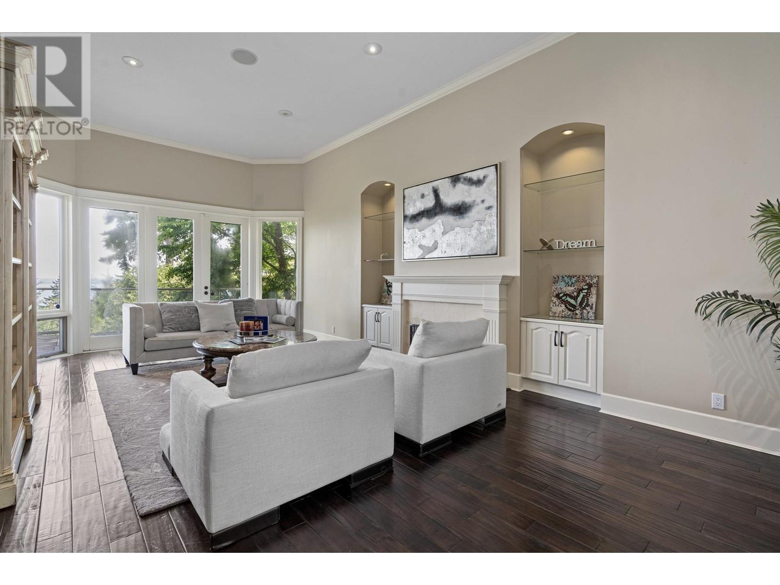 4882 Vista Place, West Vancouver, British Columbia  V7W 3E7 - Photo 4 - R2787273