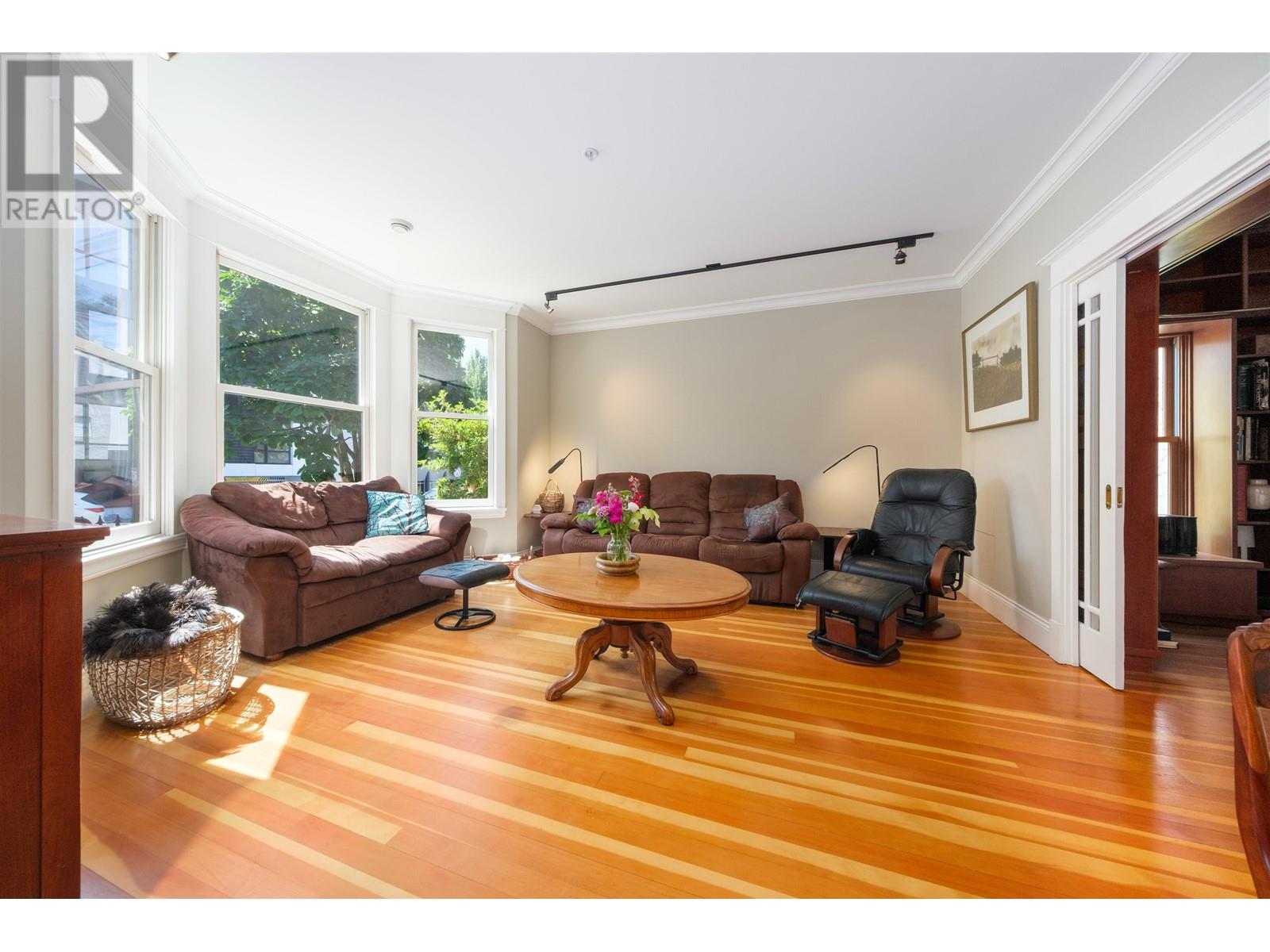 33 E 6th Avenue, Vancouver, British Columbia  V5T 1J3 - Photo 3 - R2787333