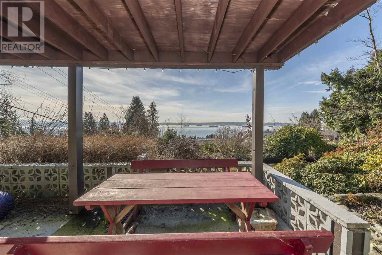 2510 Queens Avenue, West Vancouver, British Columbia  V7V 2Y8 - Photo 15 - R2787343