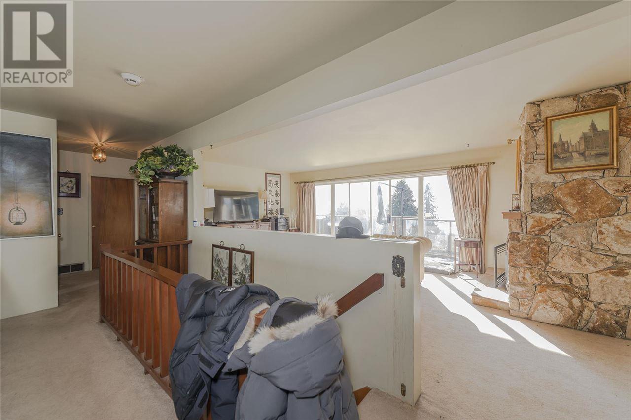 2510 Queens Avenue, West Vancouver, British Columbia  V7V 2Y8 - Photo 3 - R2787343