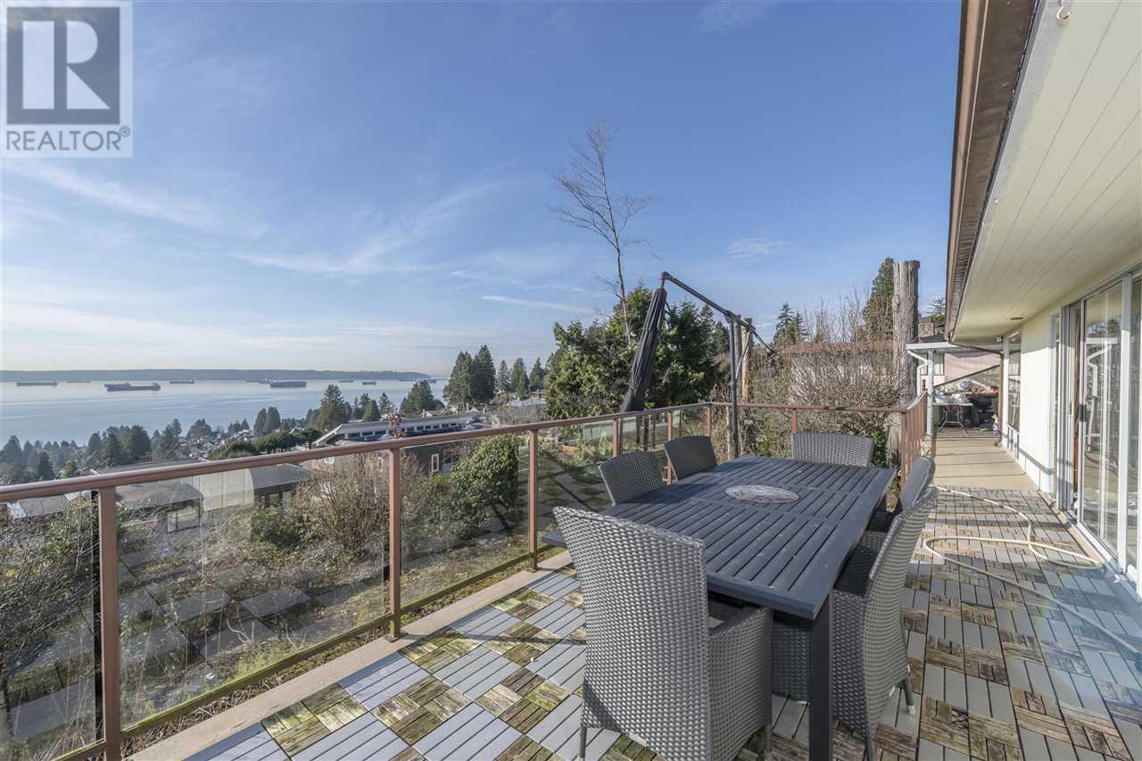 2510 Queens Avenue, West Vancouver, British Columbia  V7V 2Y8 - Photo 8 - R2787343