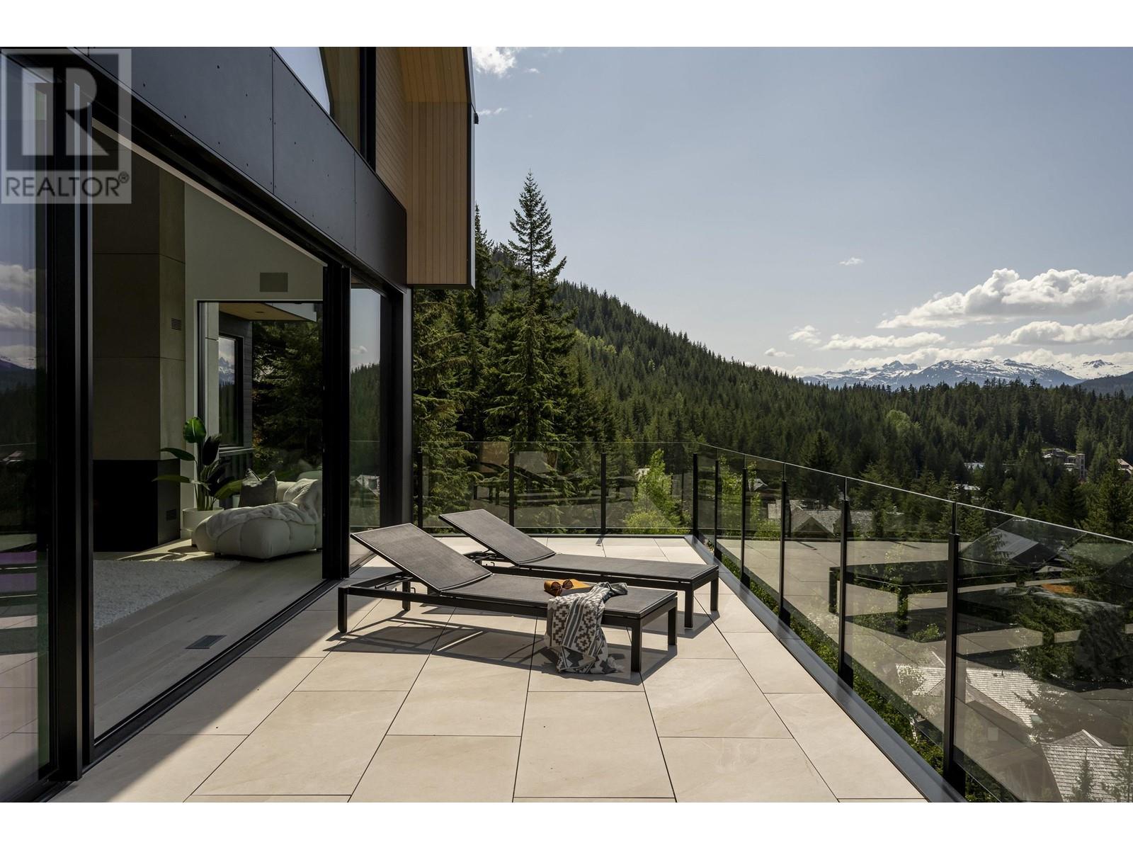 3824 Sunridge Drive, Whistler, British Columbia  V8E 0W1 - Photo 8 - R2784823