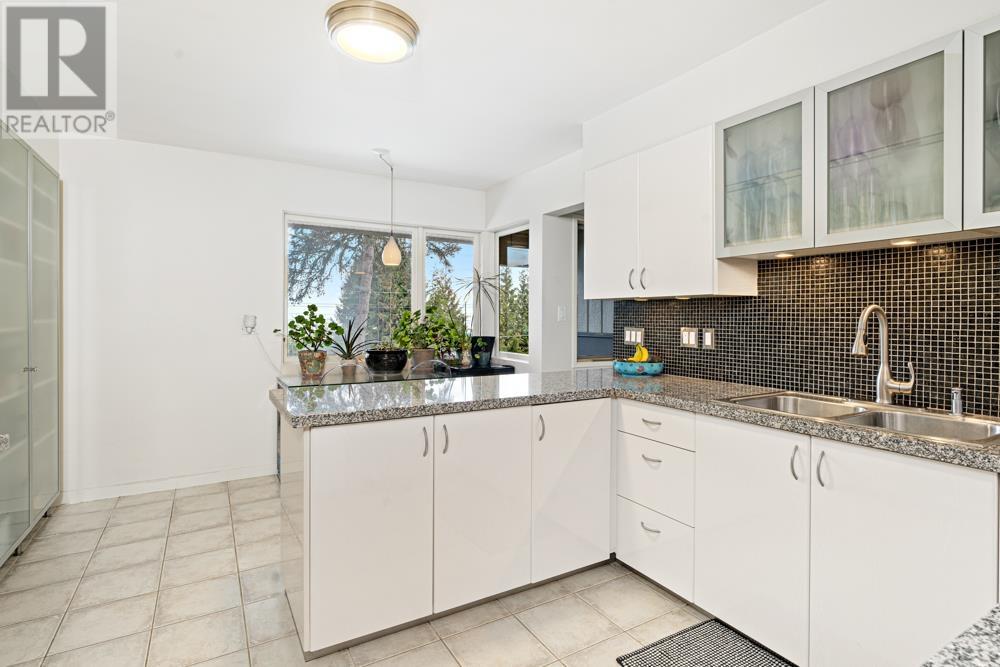 68 Bonnymuir Drive, West Vancouver, British Columbia  V7S 1L2 - Photo 16 - R2762728