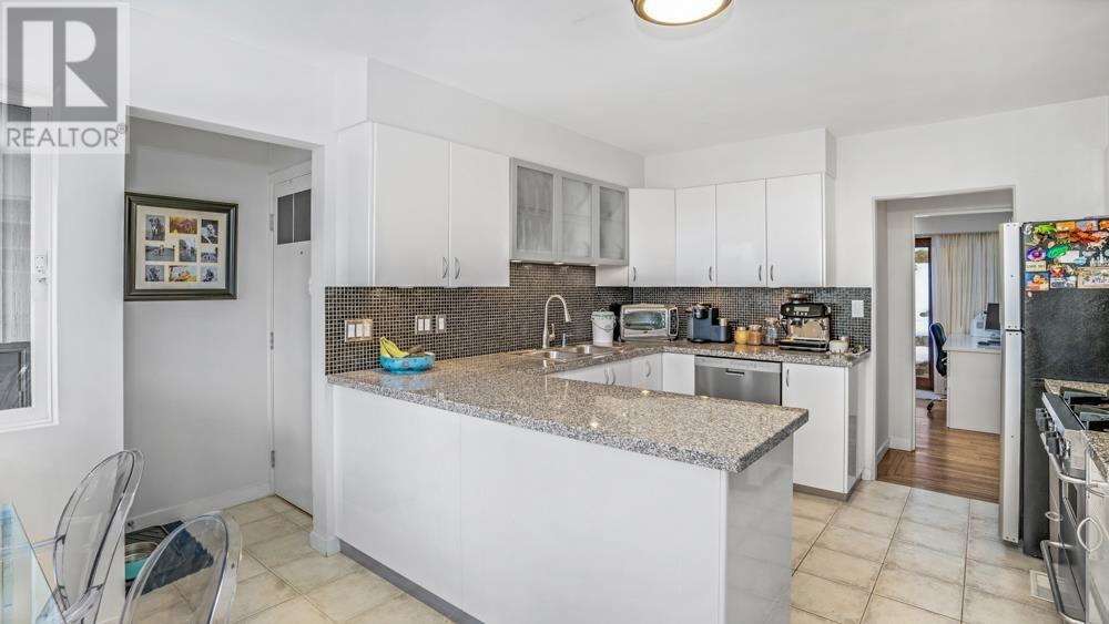 68 Bonnymuir Drive, West Vancouver, British Columbia  V7S 1L2 - Photo 11 - R2762728