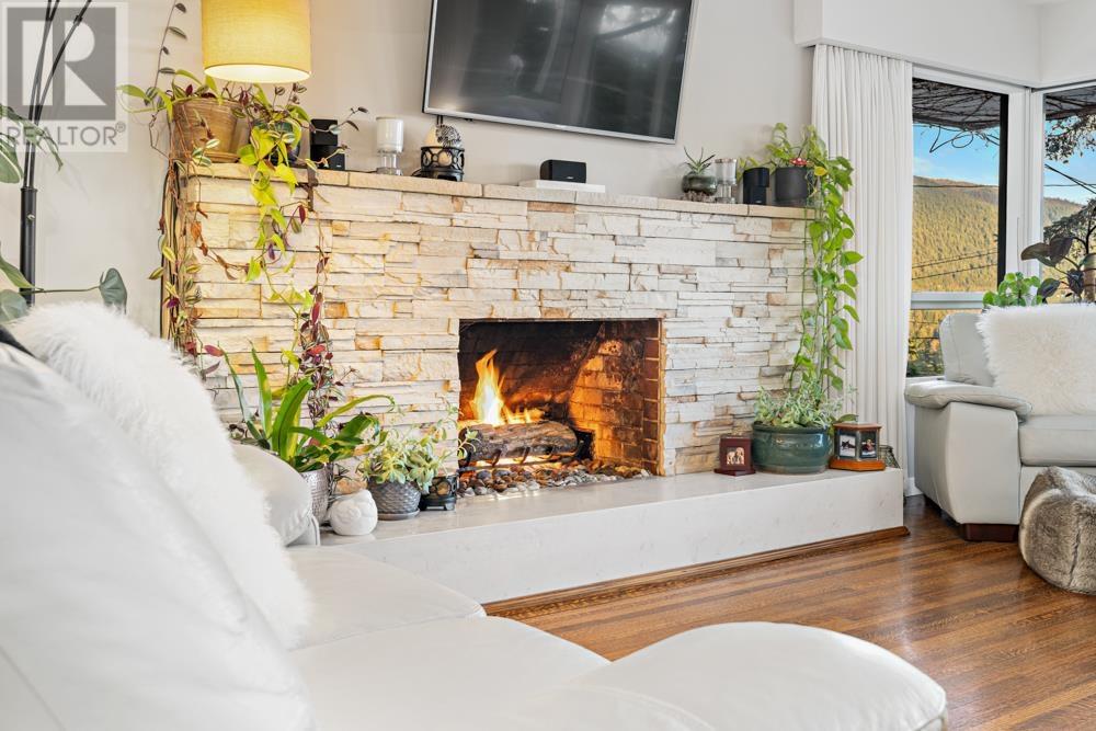 68 Bonnymuir Drive, West Vancouver, British Columbia  V7S 1L2 - Photo 6 - R2762728