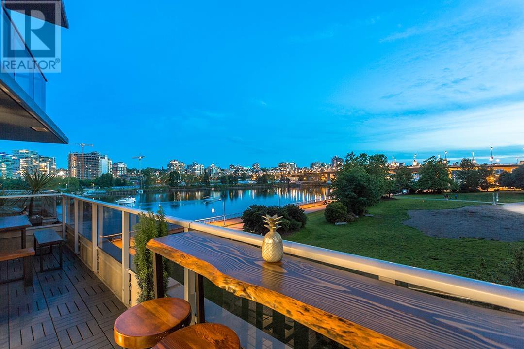 303 8 Smithe Mews, Vancouver, British Columbia  V6B 0A5 - Photo 12 - R2787600