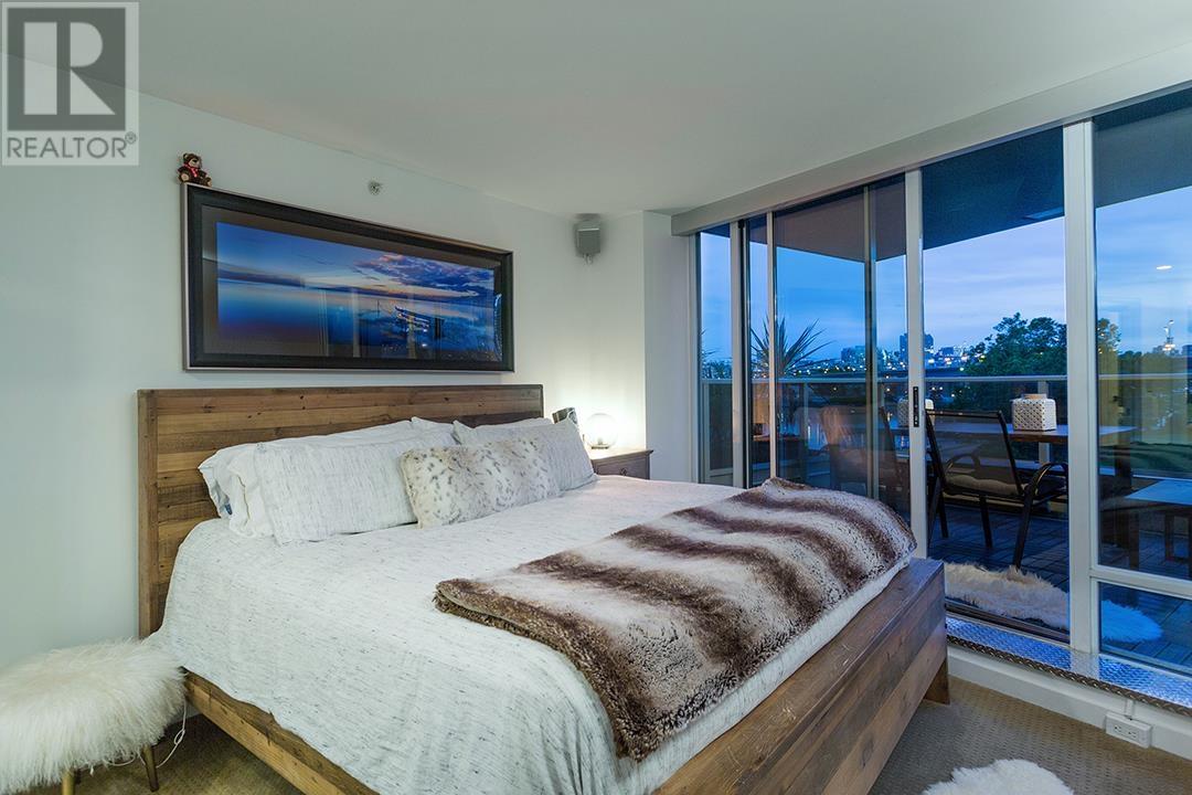 303 8 Smithe Mews, Vancouver, British Columbia  V6B 0A5 - Photo 13 - R2787600