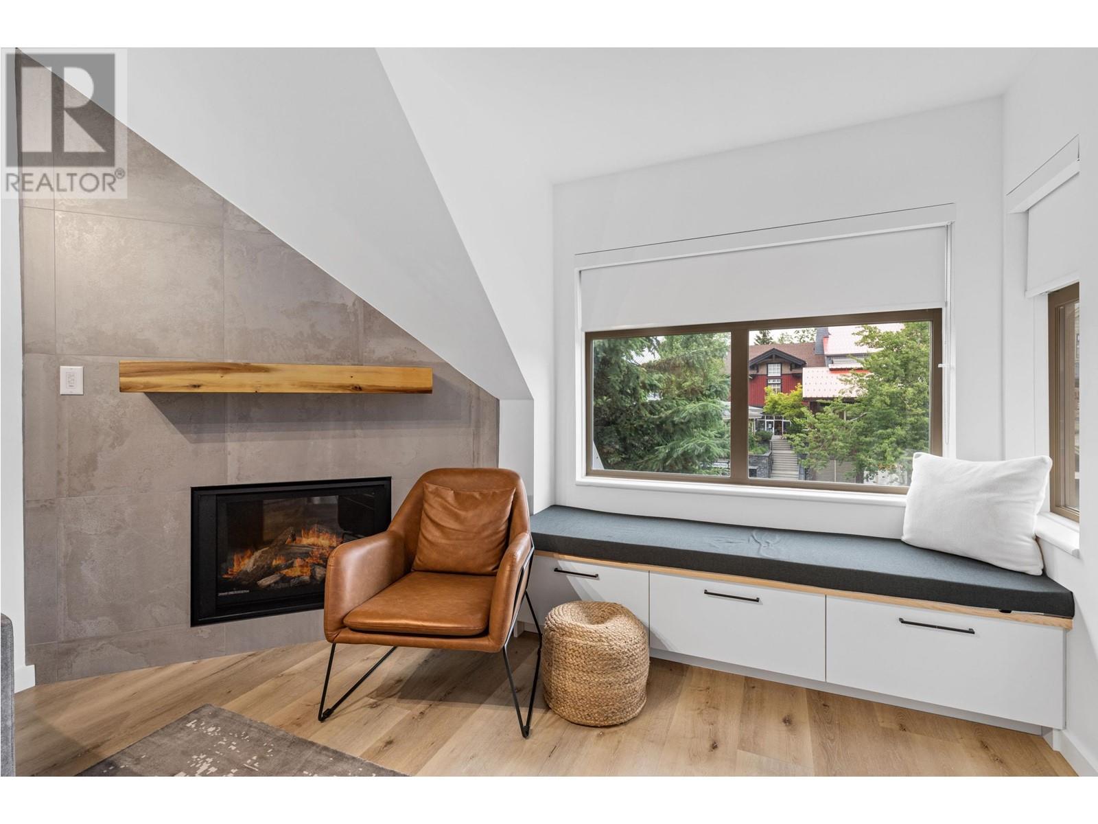 215 2050 Lake Placid Road, Whistler, British Columbia  V0N 1B2 - Photo 3 - R2787678